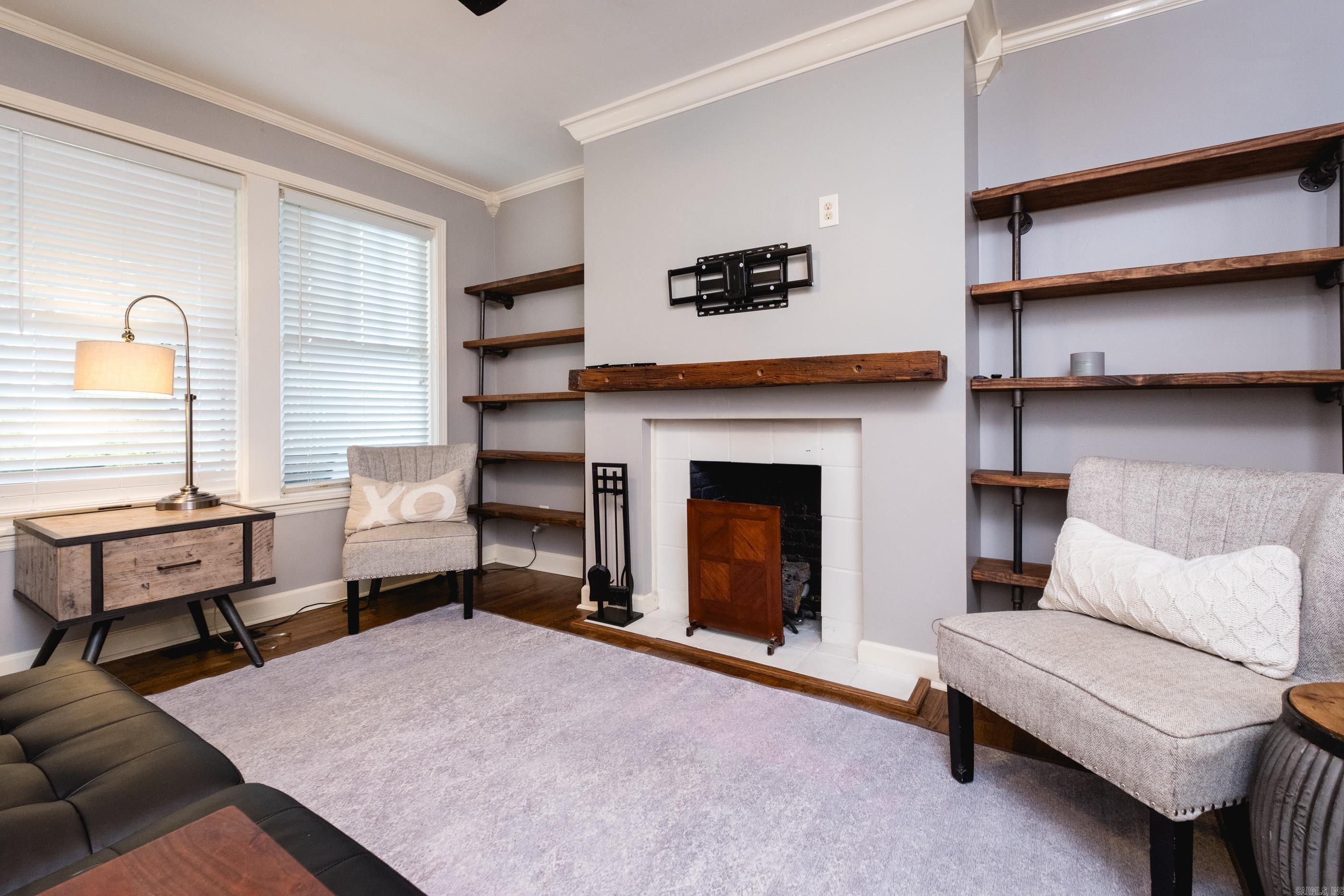 KAVANAUGH PLACE COND - Residential