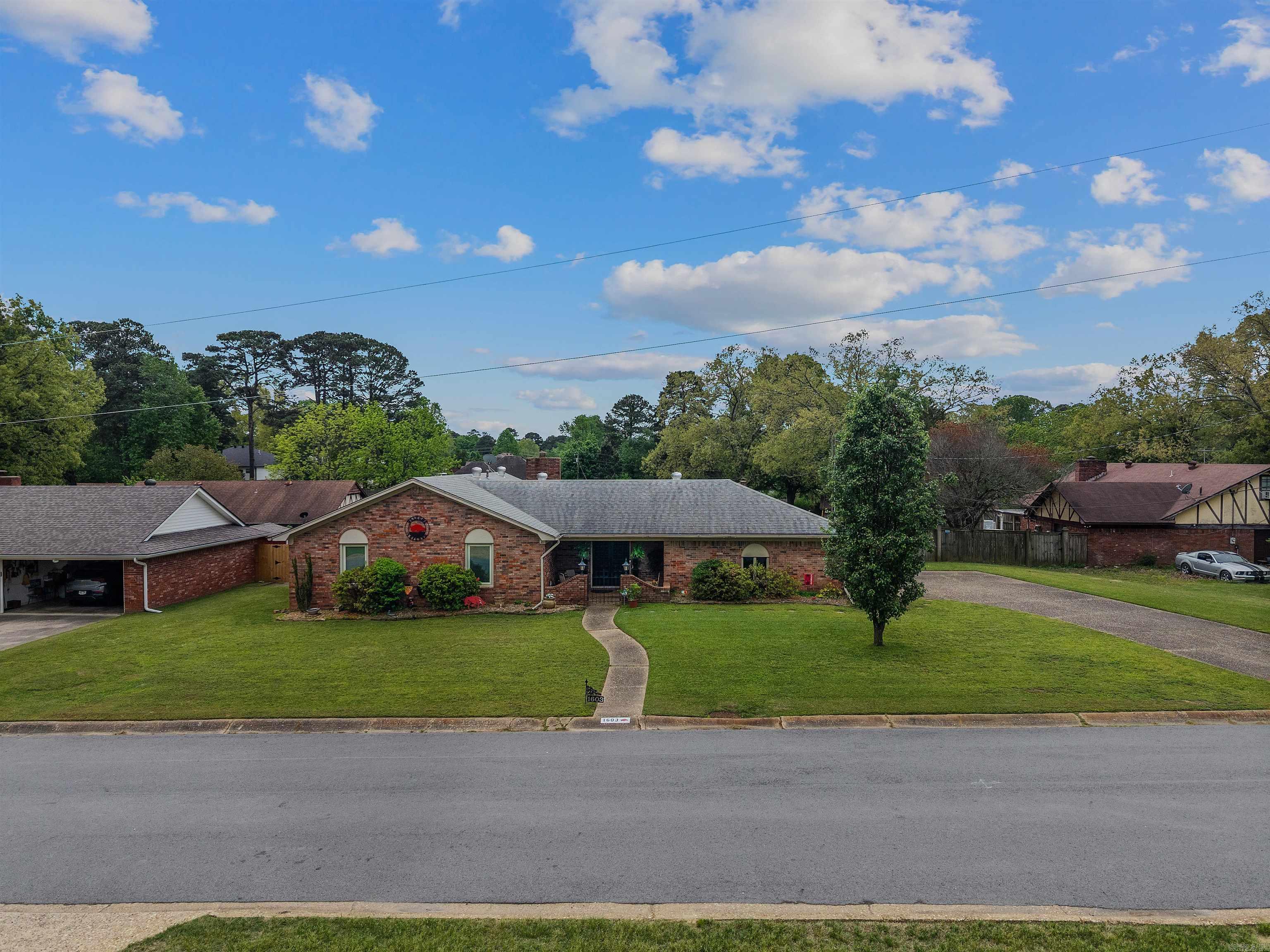 Shangri-La Heights - Residential