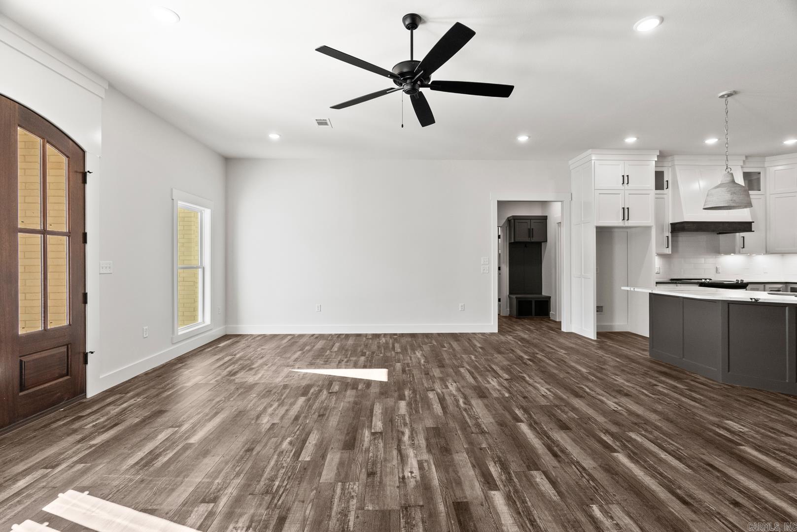 COYOTE RIDGE - Residential