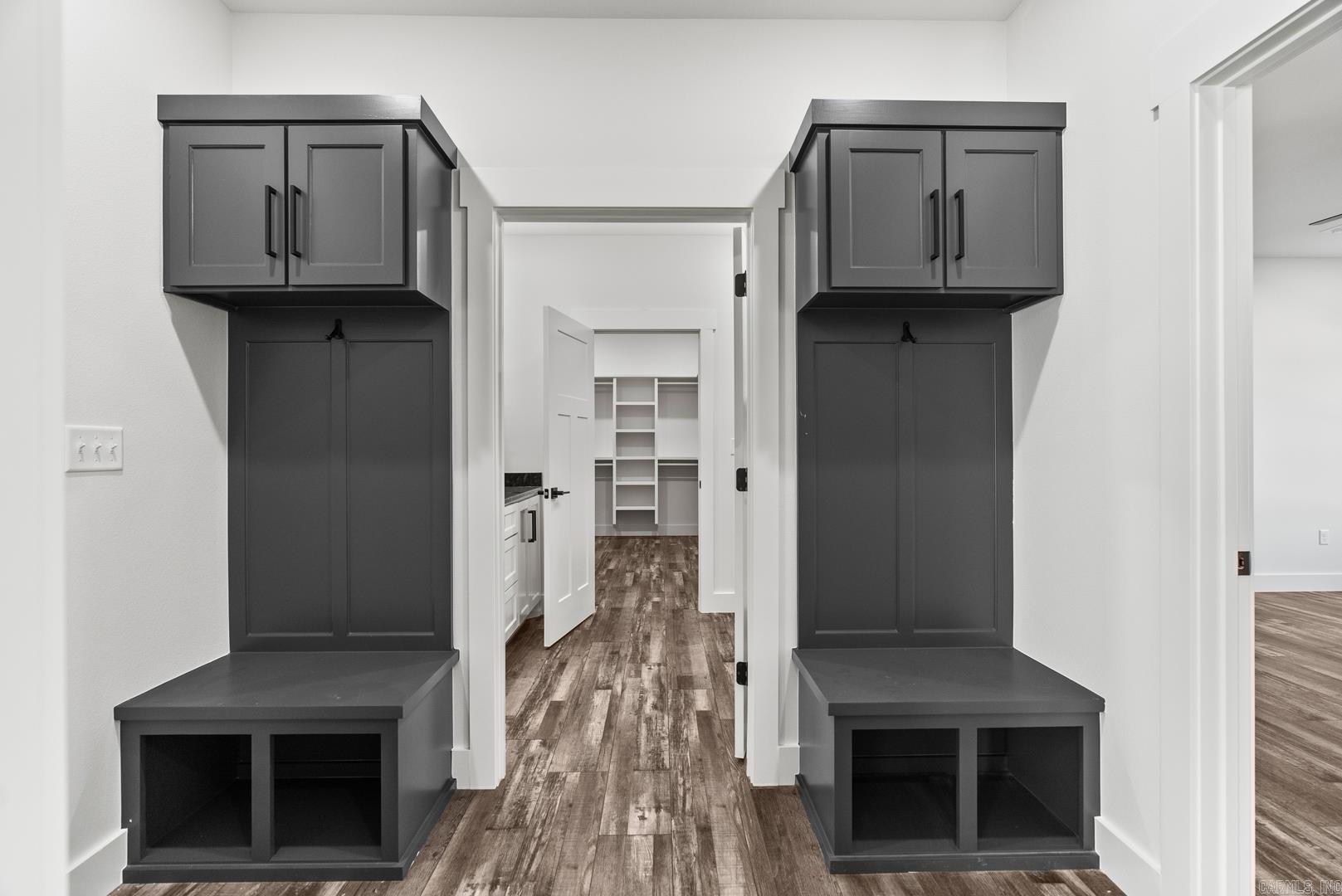 COYOTE RIDGE - Residential