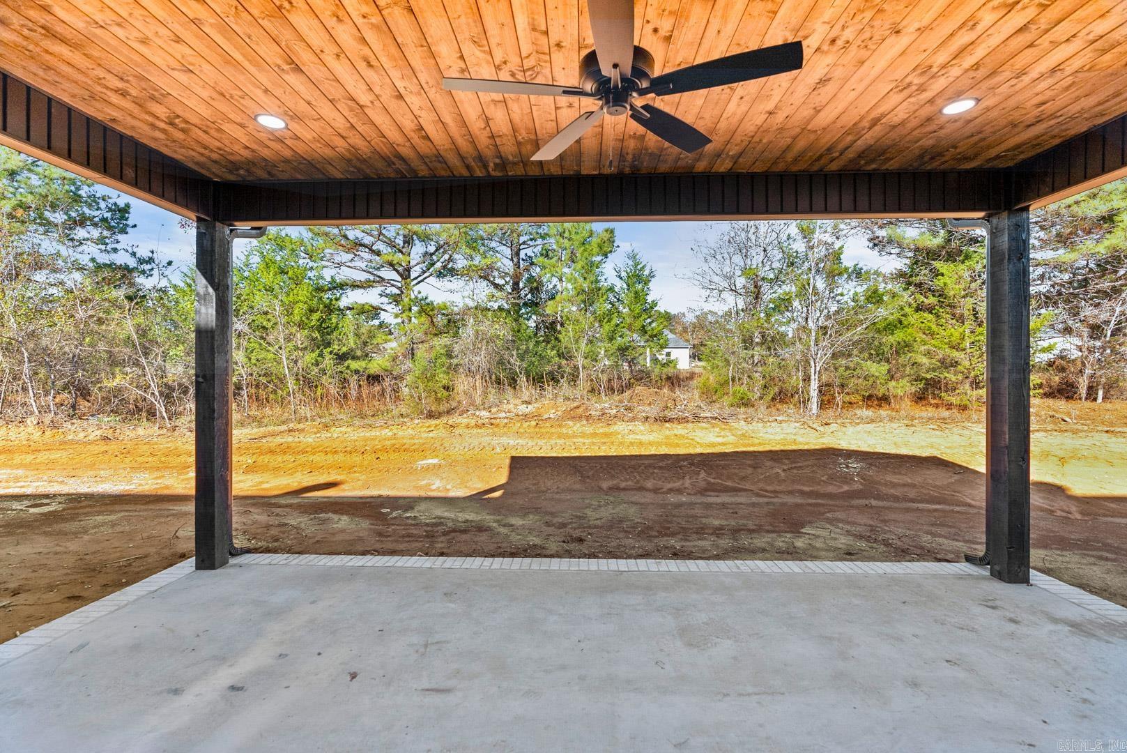 COYOTE RIDGE - Residential