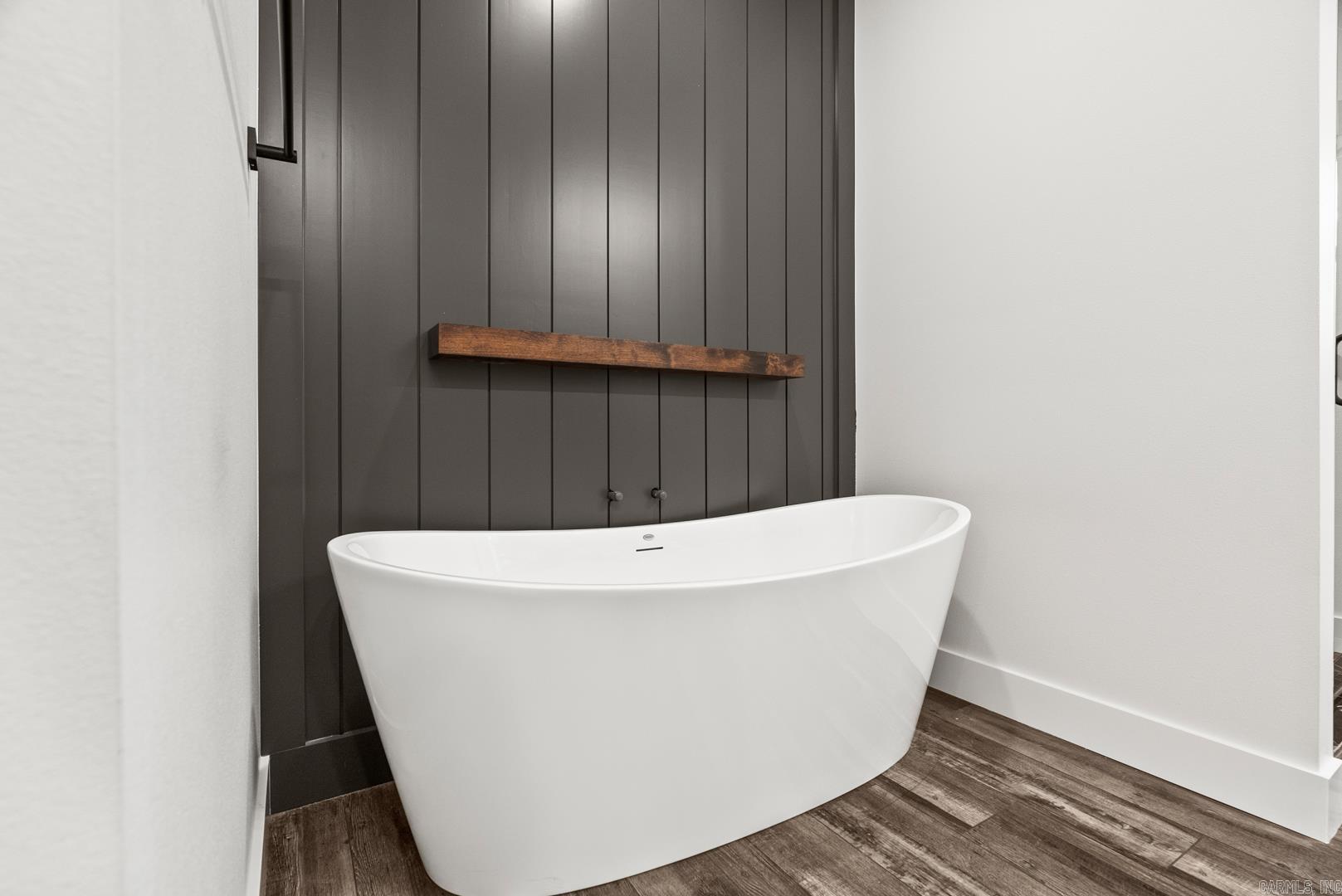 COYOTE RIDGE - Residential