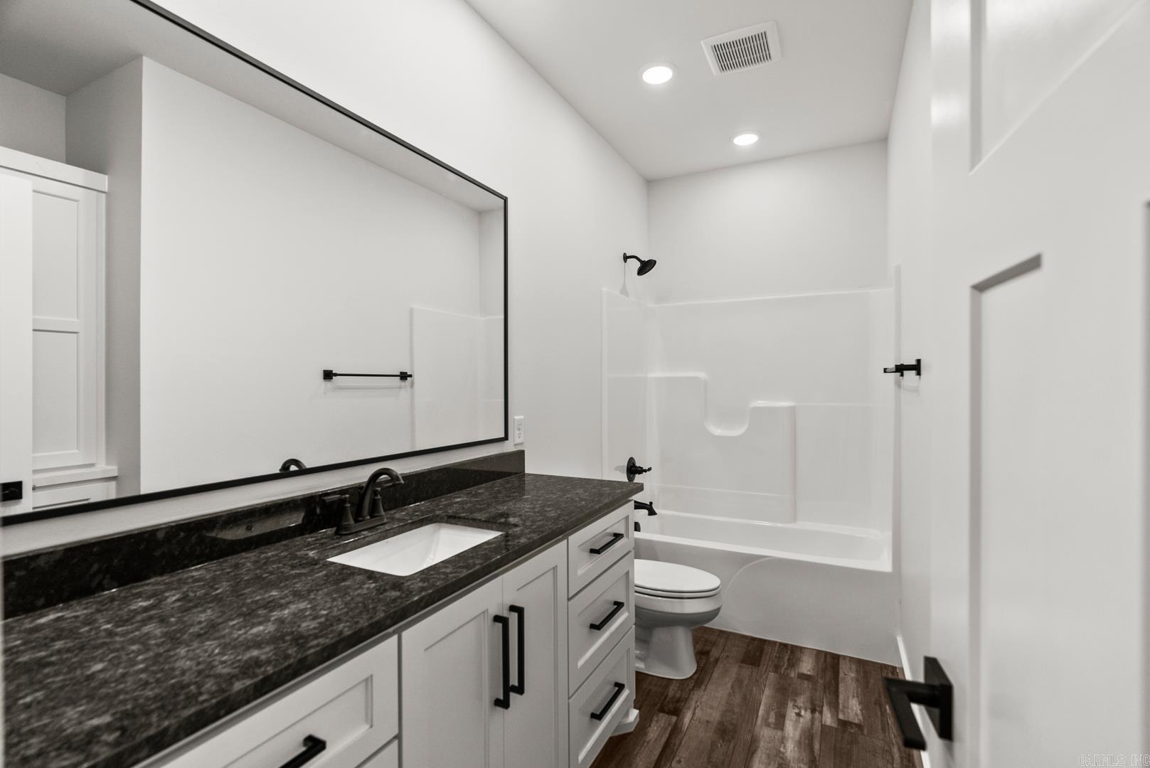 COYOTE RIDGE - Residential