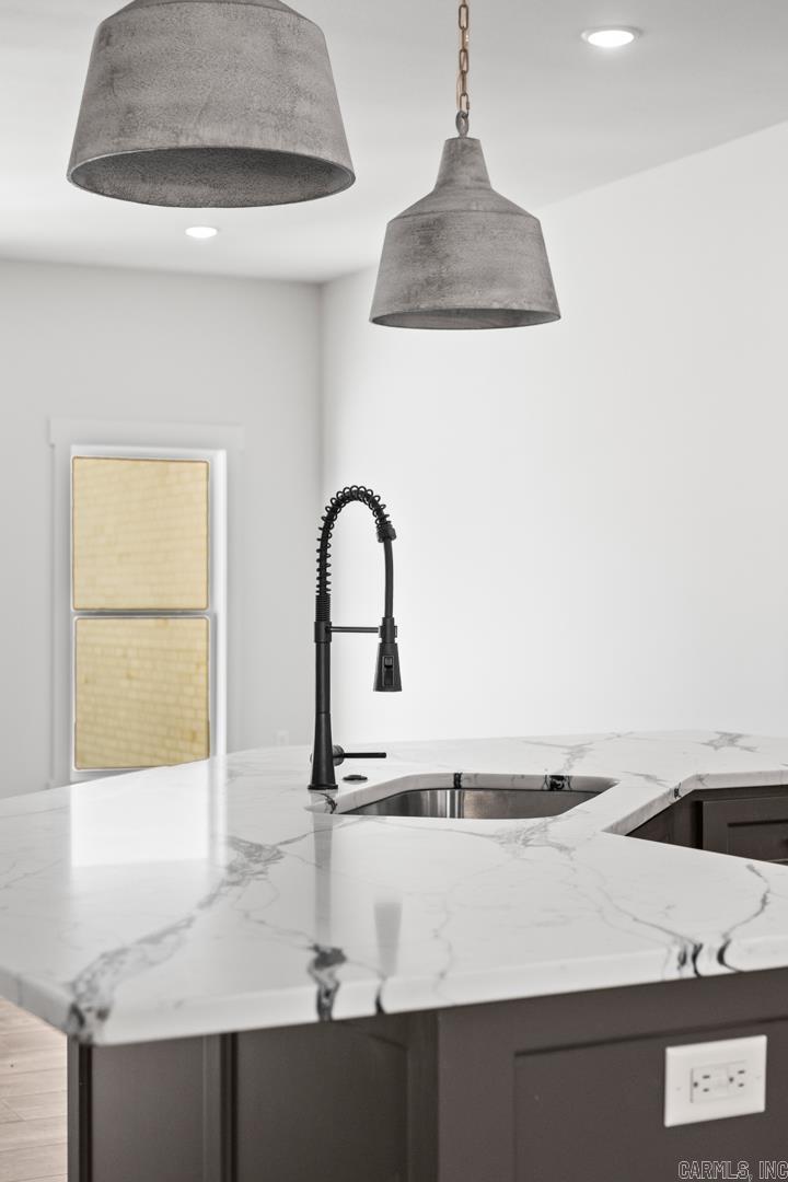 COYOTE RIDGE - Residential