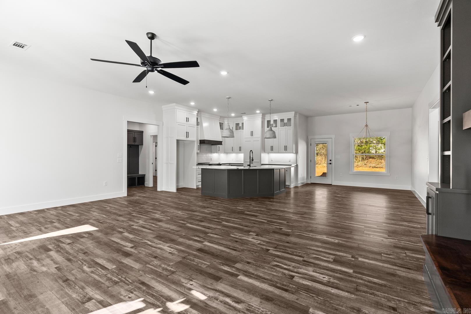 COYOTE RIDGE - Residential