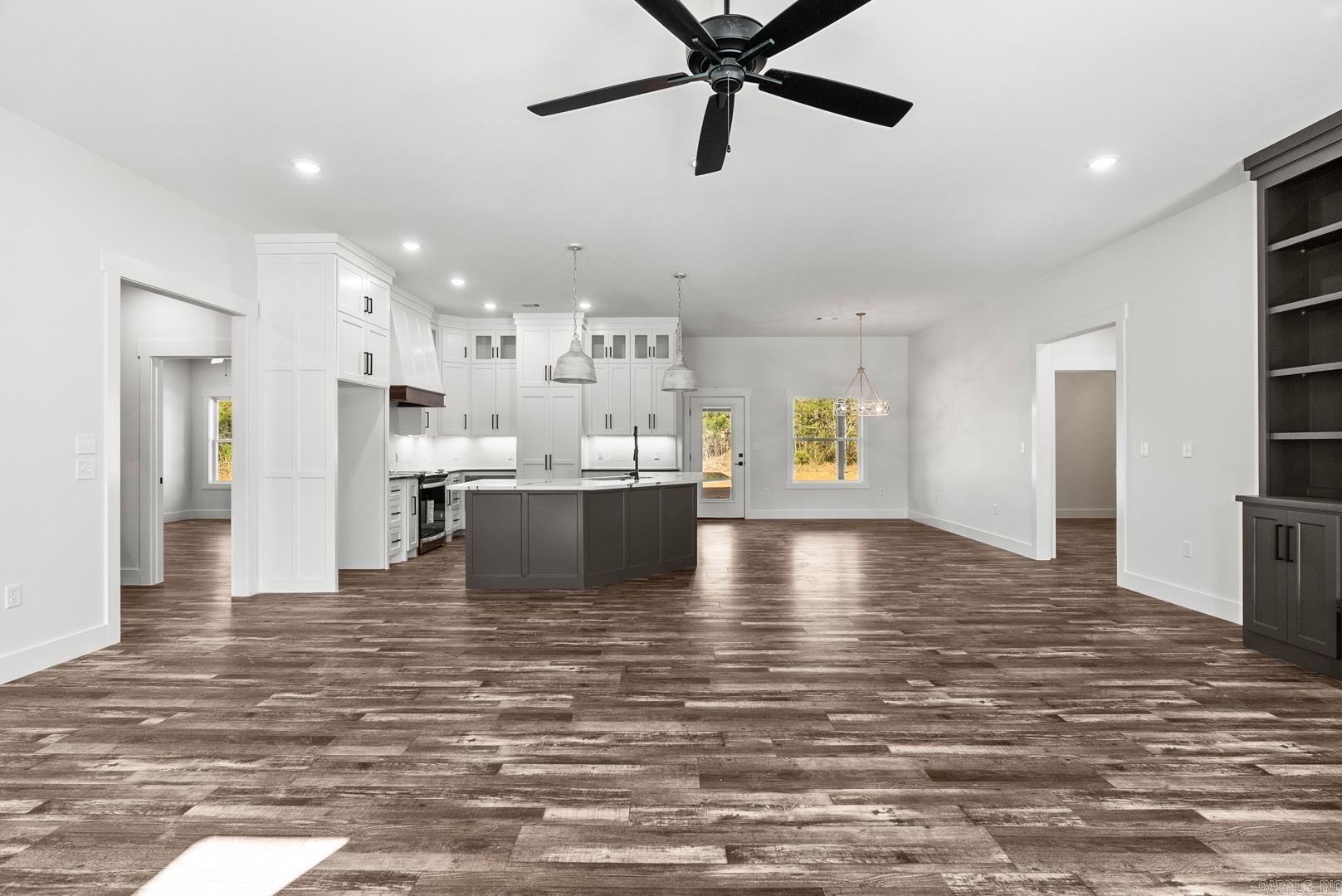 COYOTE RIDGE - Residential