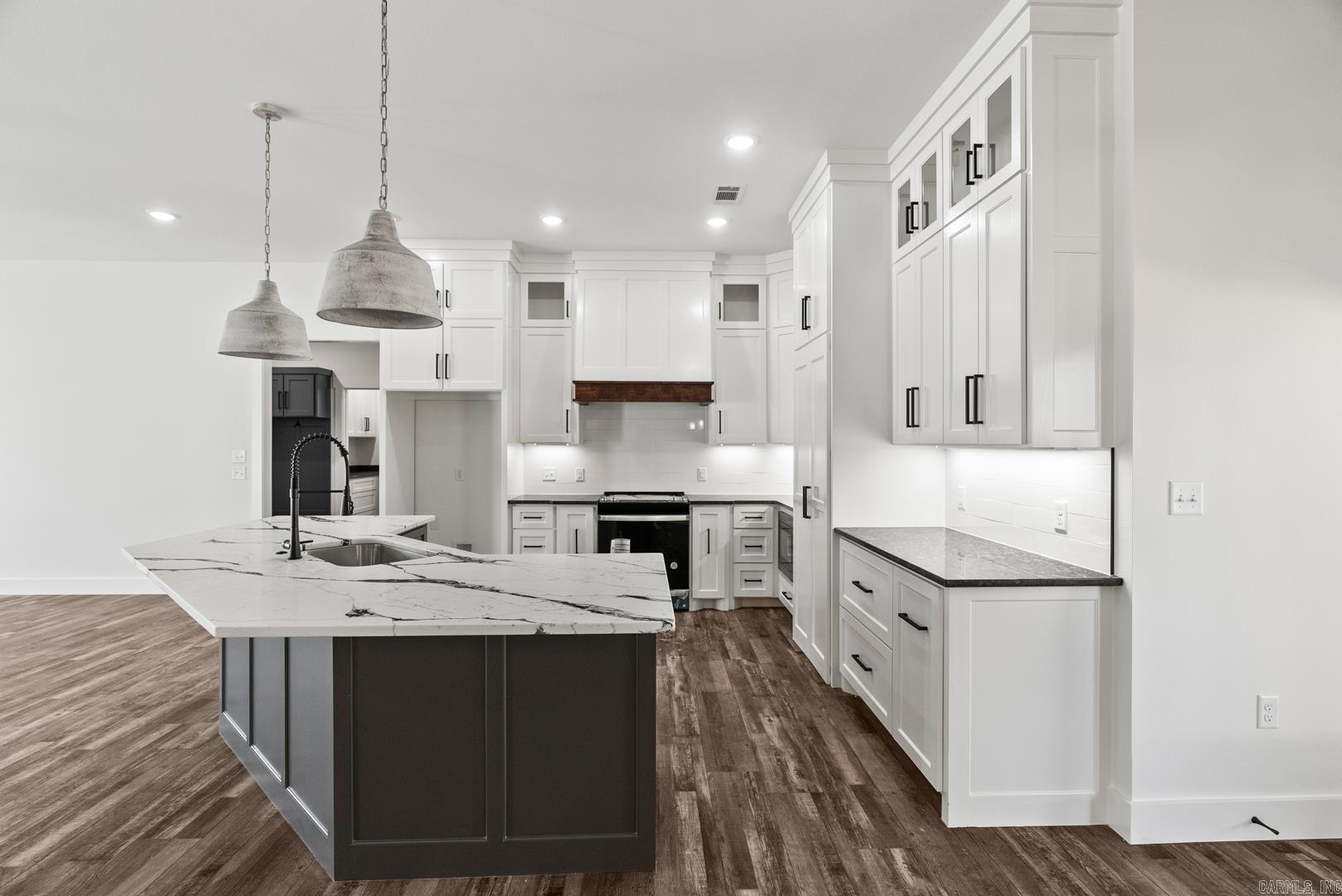 COYOTE RIDGE - Residential