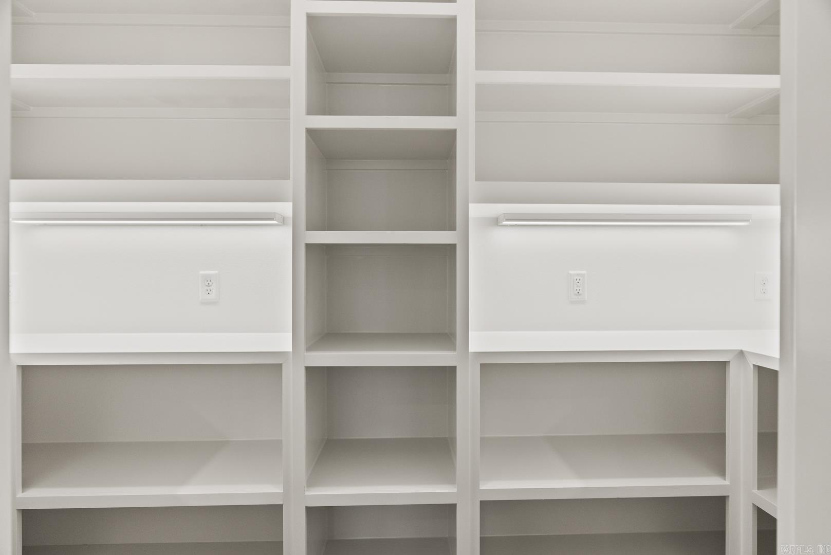 COYOTE RIDGE - Residential