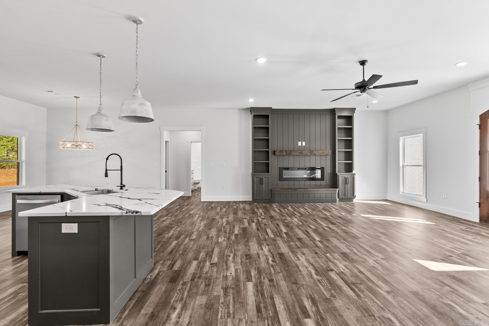 COYOTE RIDGE - Residential