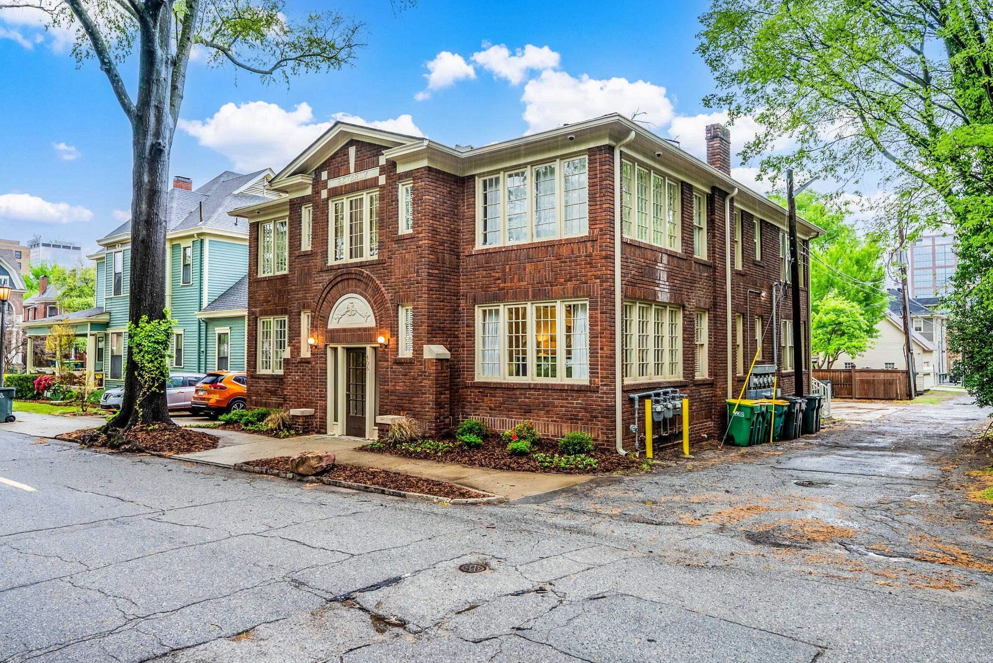 Beverly Place - Residential Income