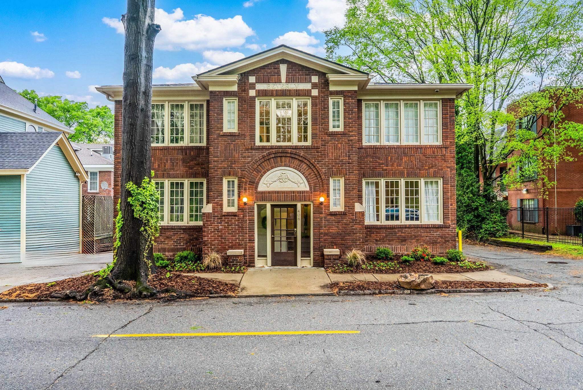 Beverly Place - Residential Income