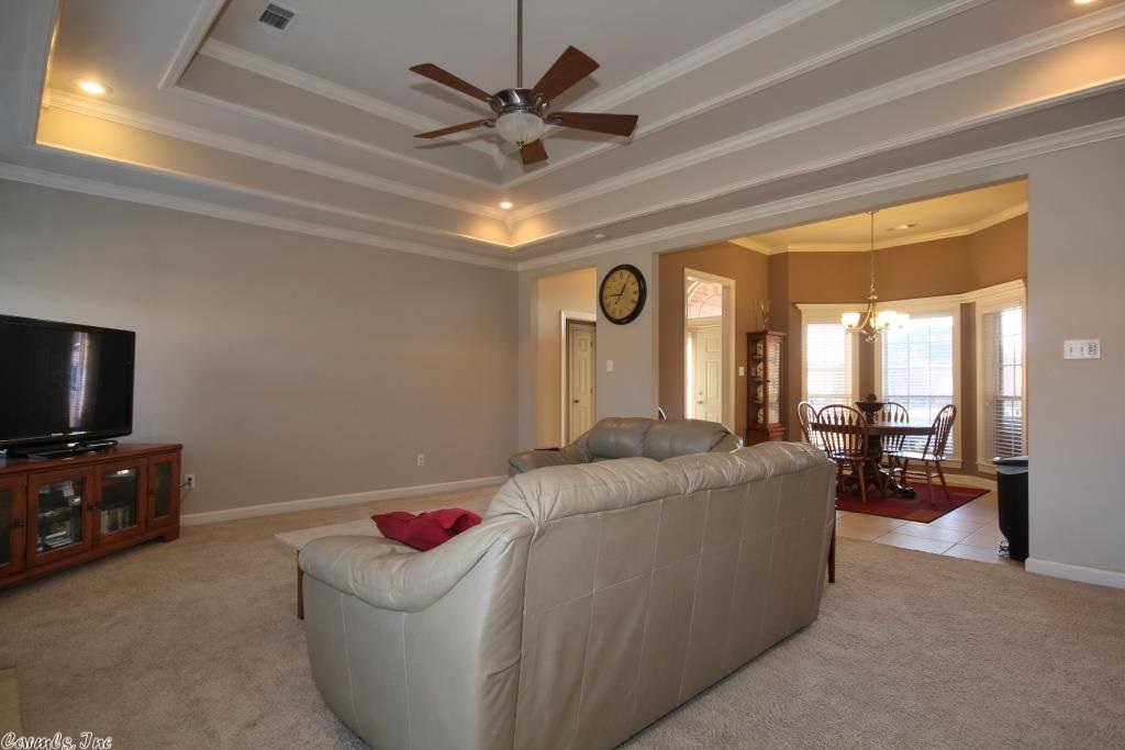 COUNTRY CLUB OF ARK THE - Residential