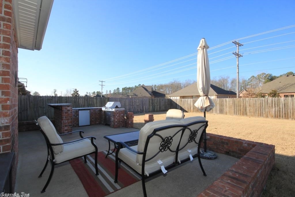 COUNTRY CLUB OF ARK THE - Residential