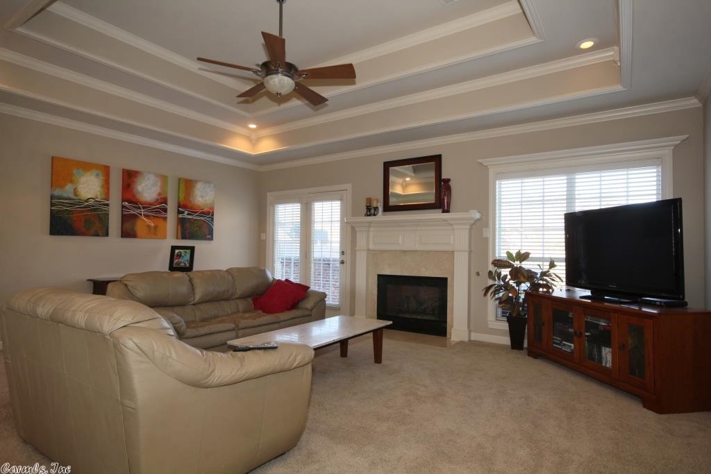 COUNTRY CLUB OF ARK THE - Residential