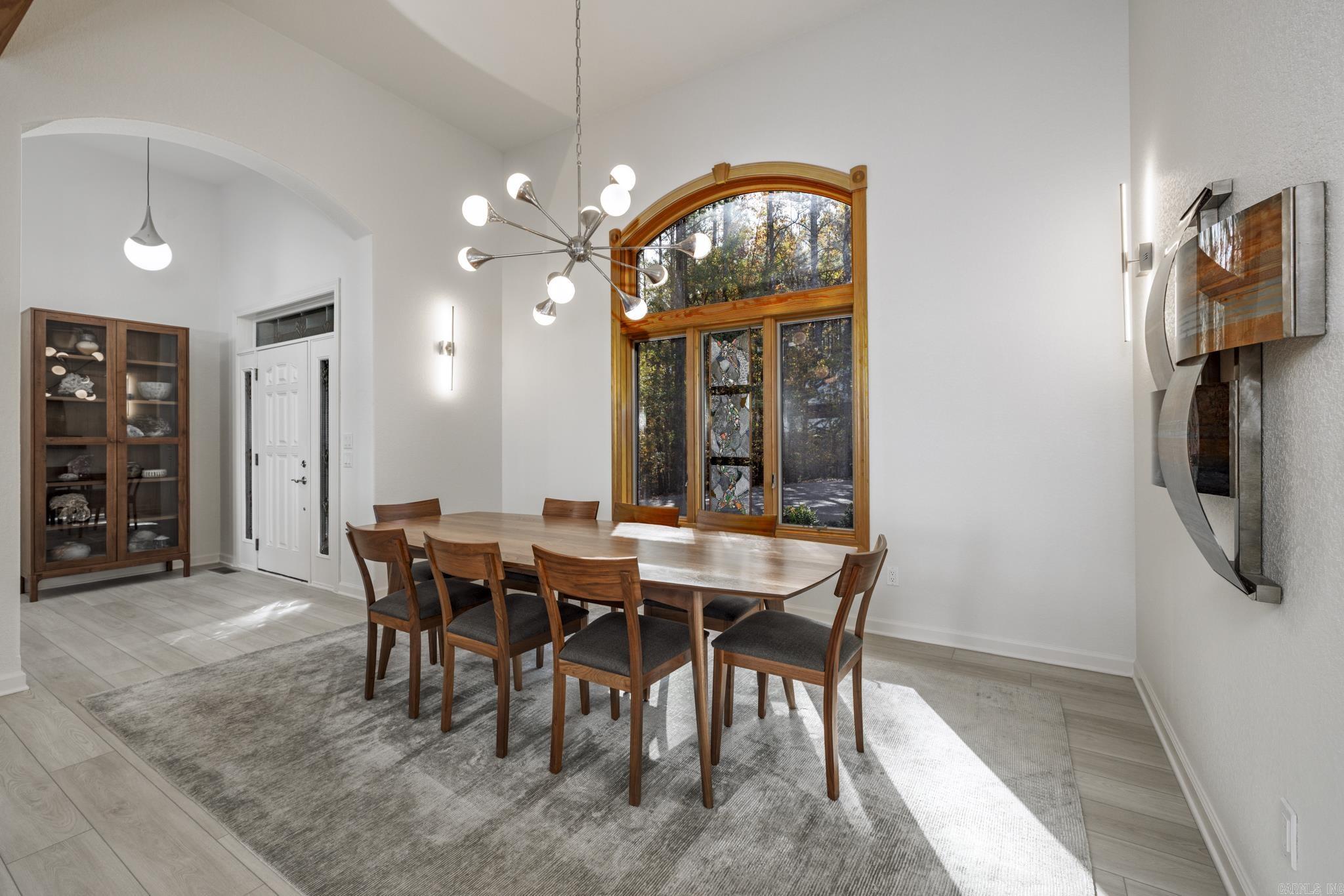 ALTA VISTA - Residential