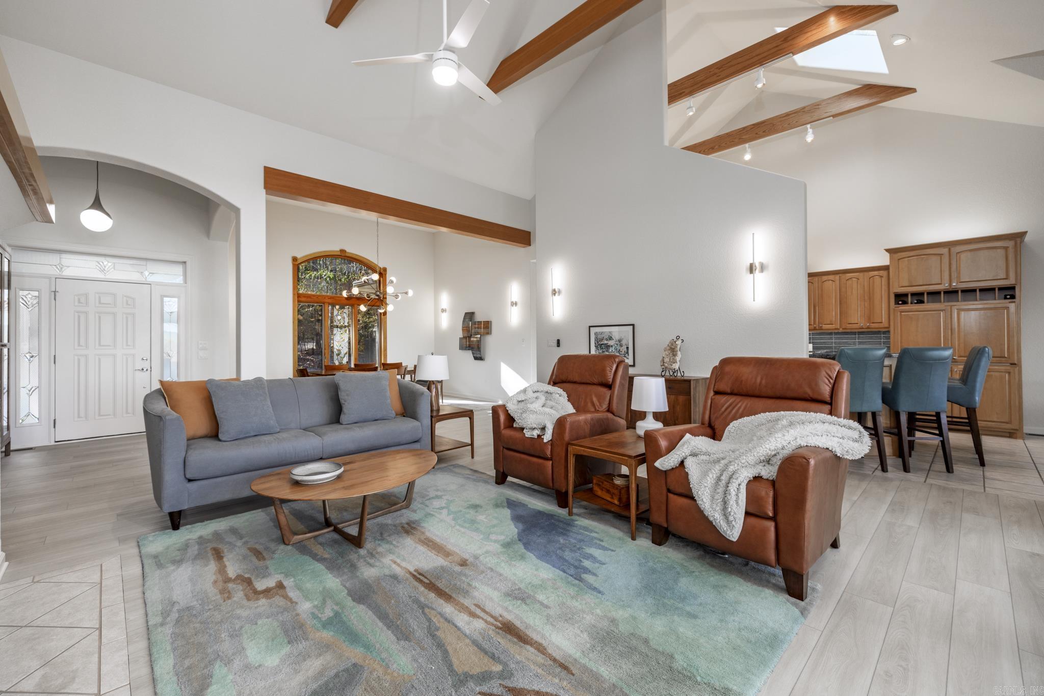 ALTA VISTA - Residential