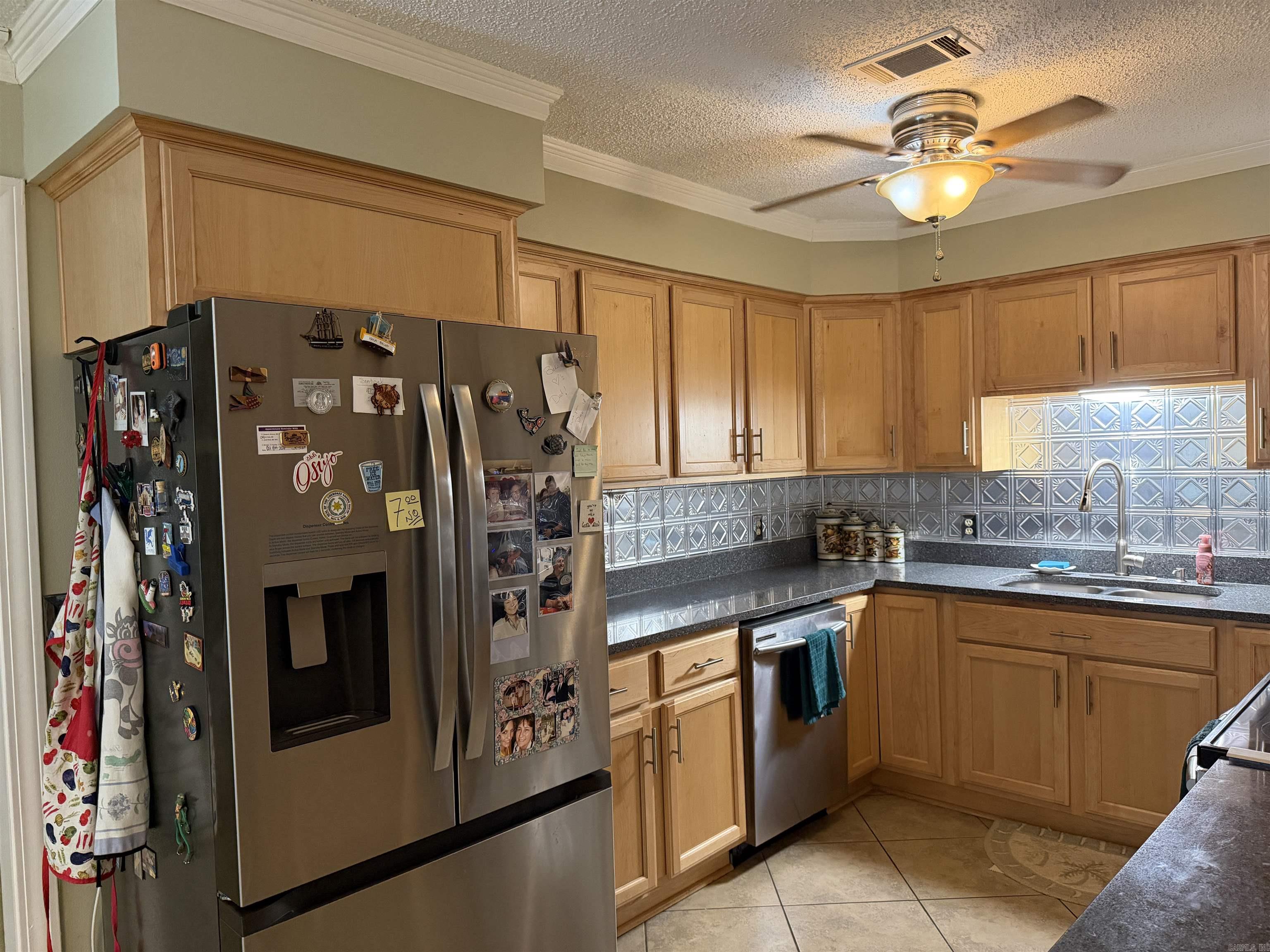 WINDSOR PLACE - Residential