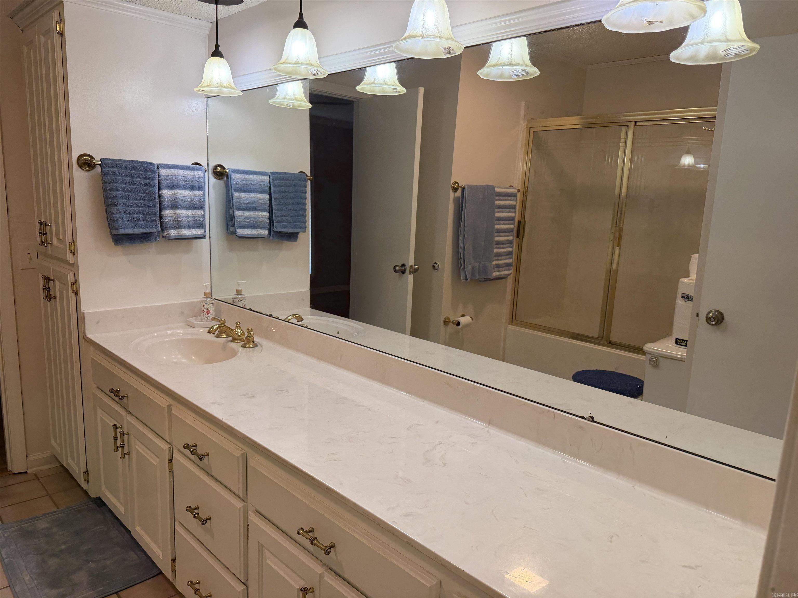 WINDSOR PLACE - Residential