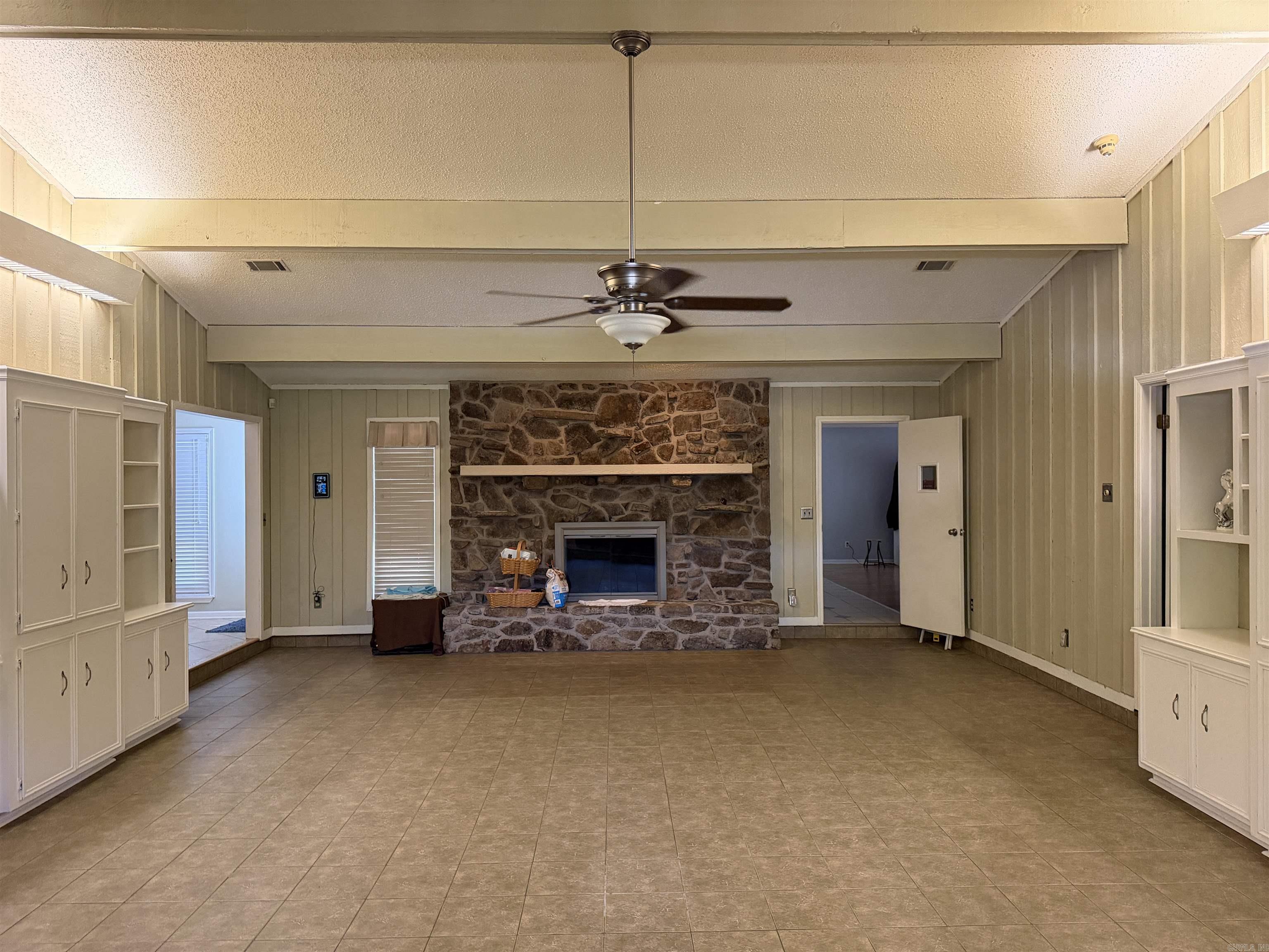 WINDSOR PLACE - Residential