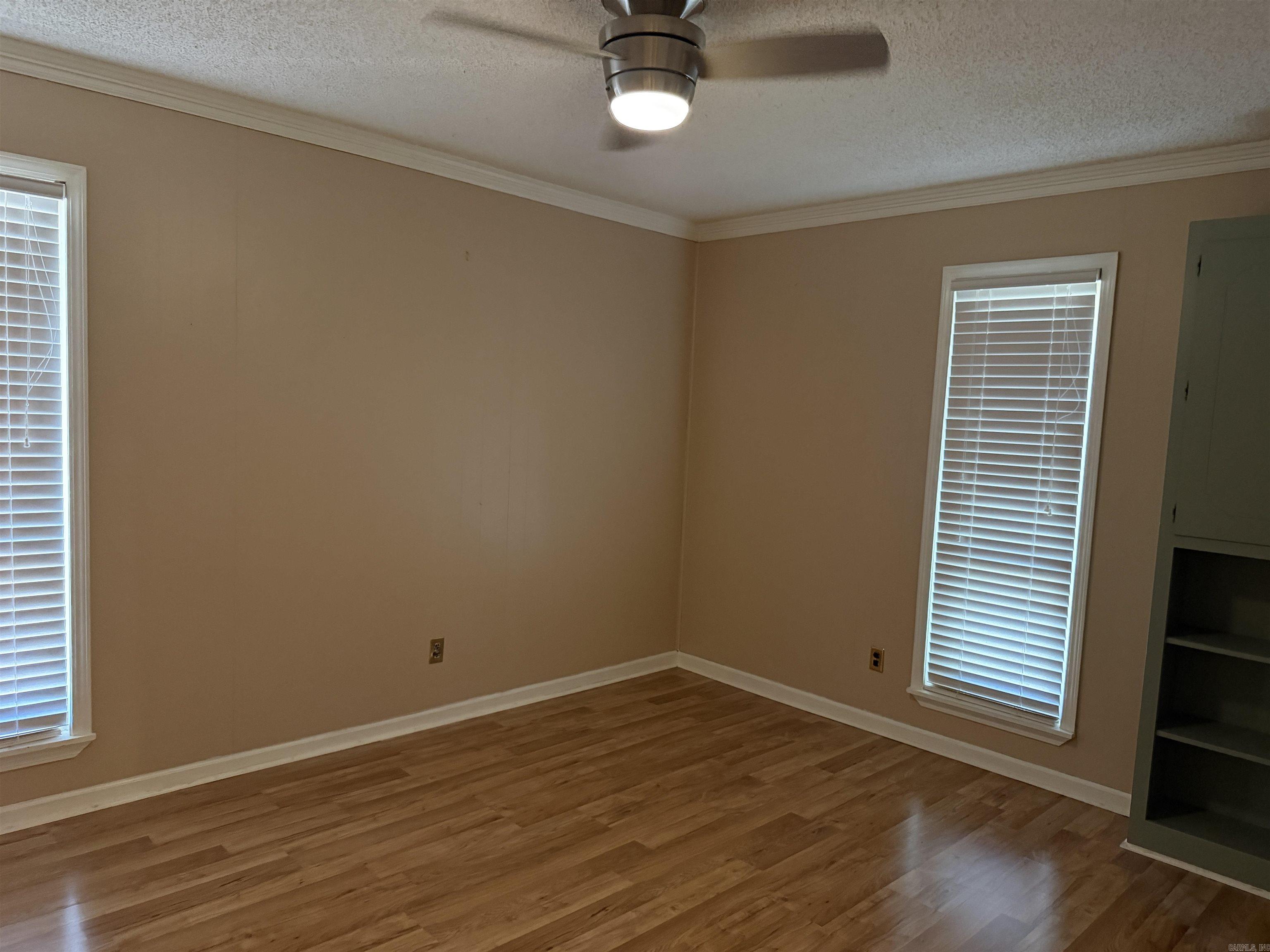 WINDSOR PLACE - Residential