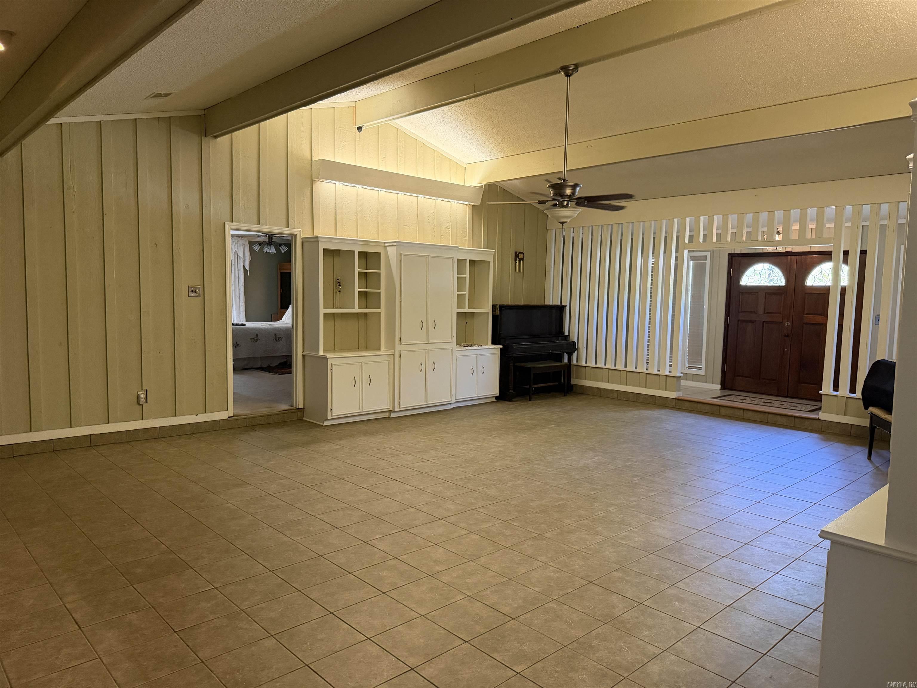 WINDSOR PLACE - Residential