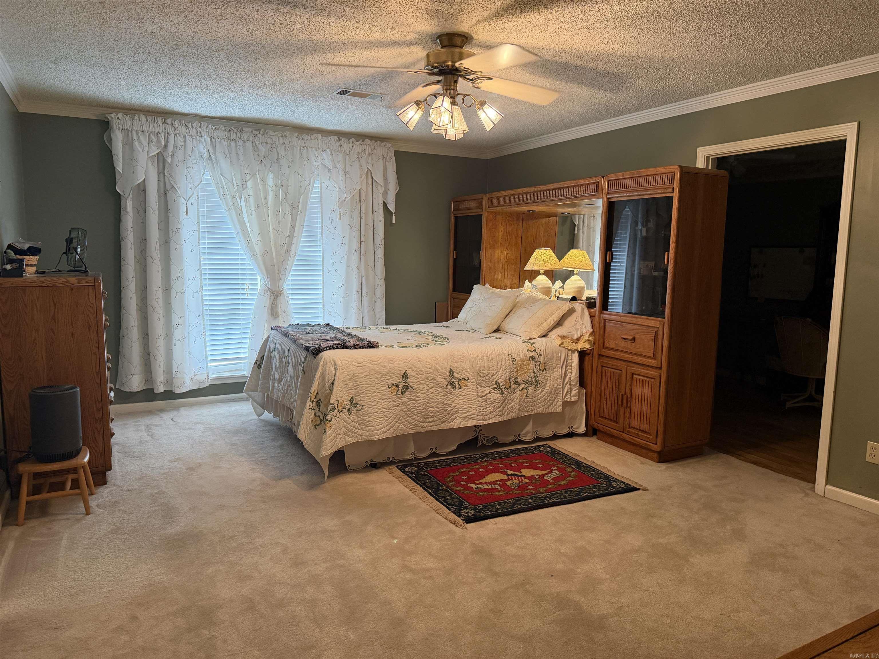 WINDSOR PLACE - Residential