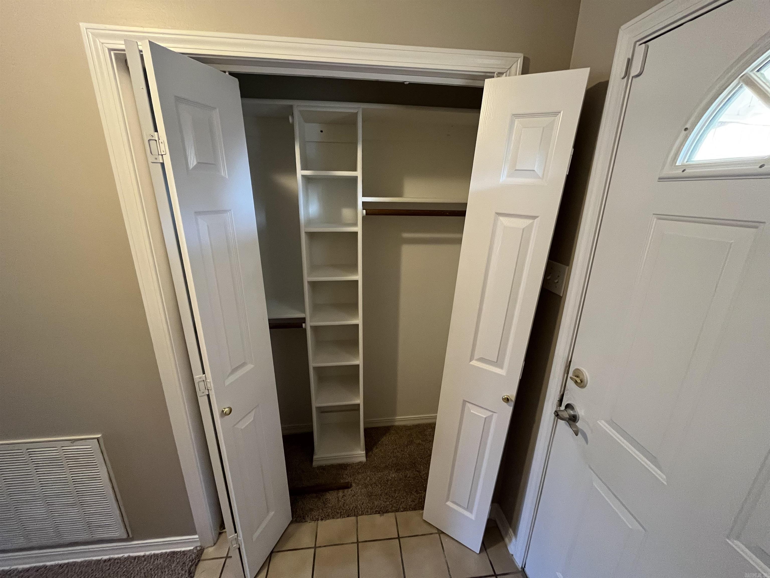 Robinwood - Residential Lease