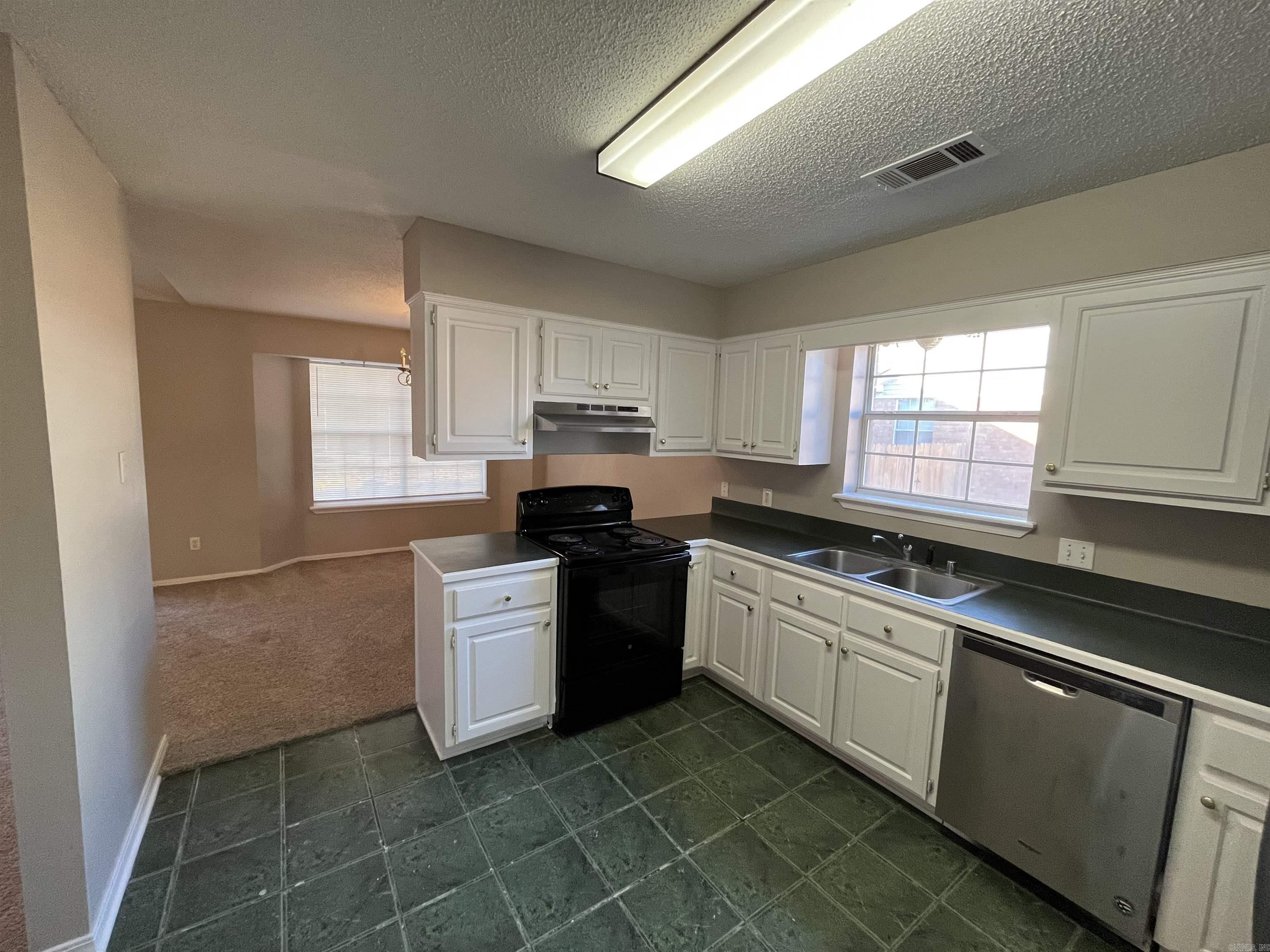 Robinwood - Residential Lease