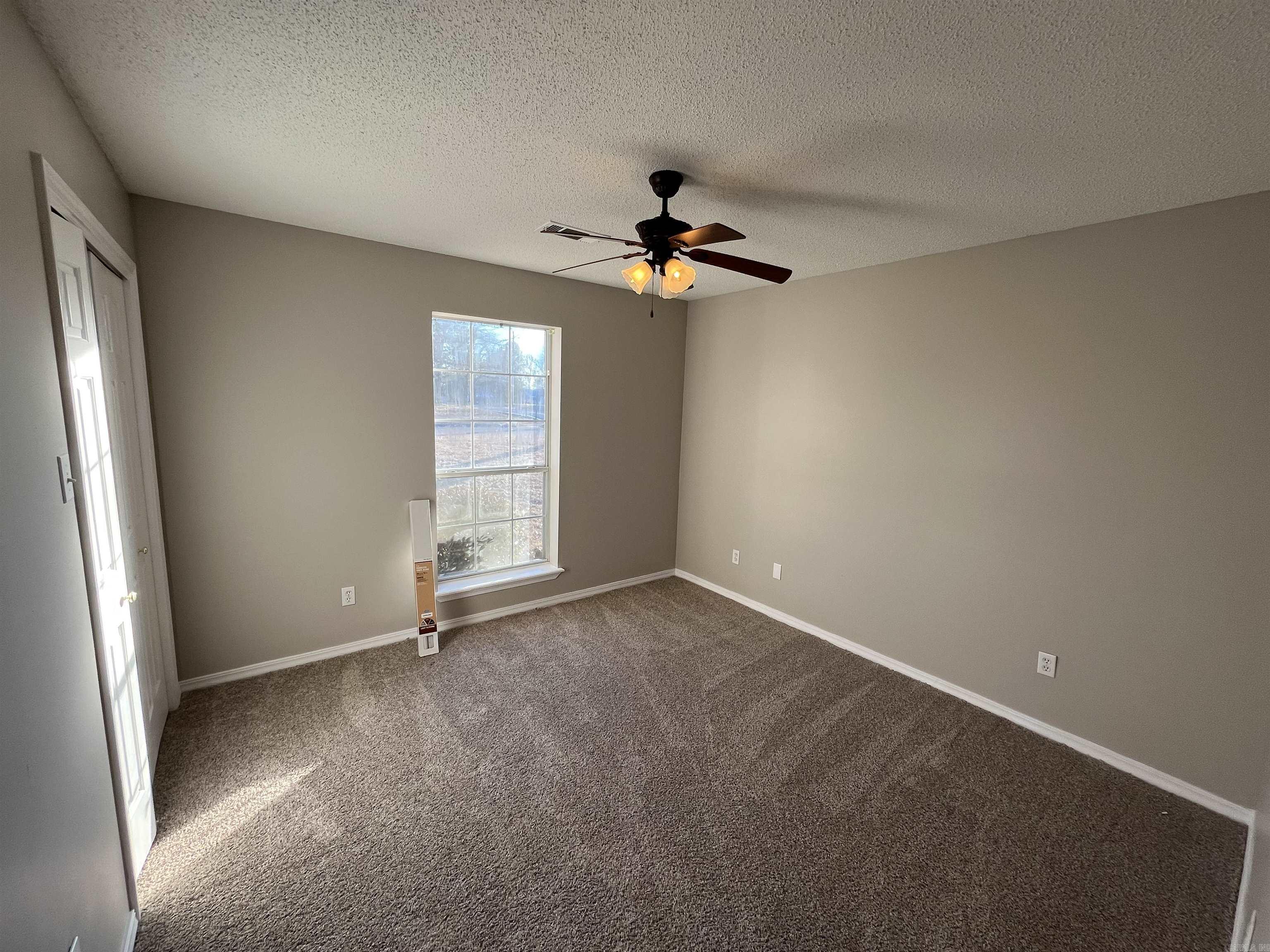 Robinwood - Residential Lease