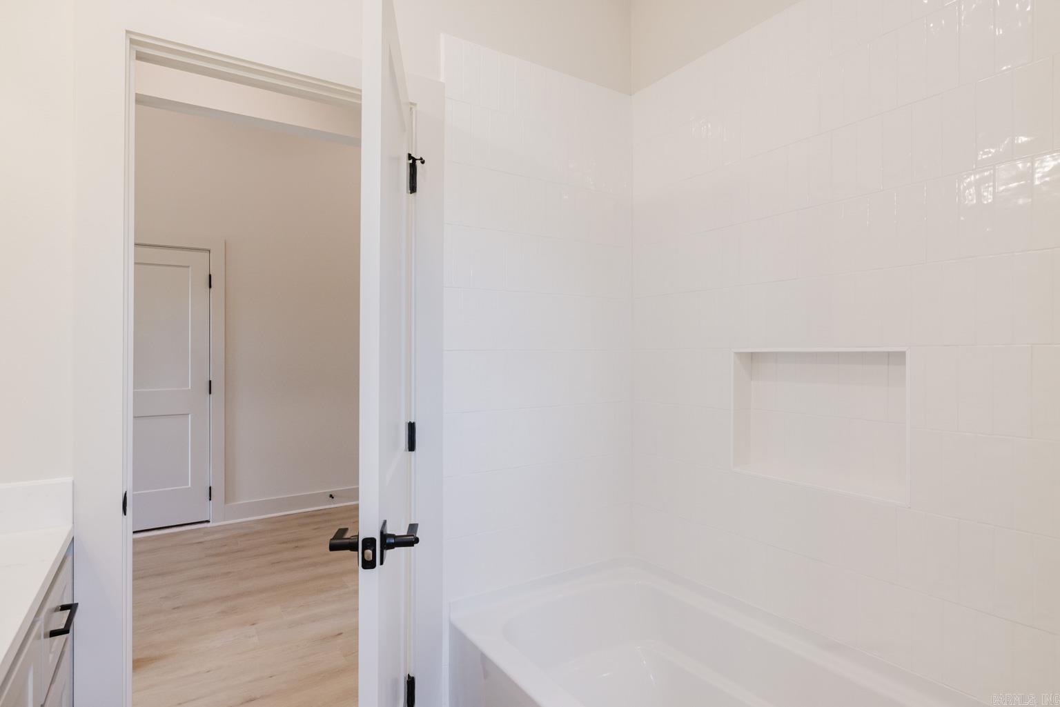 MIDTOWN BRYANT - Residential