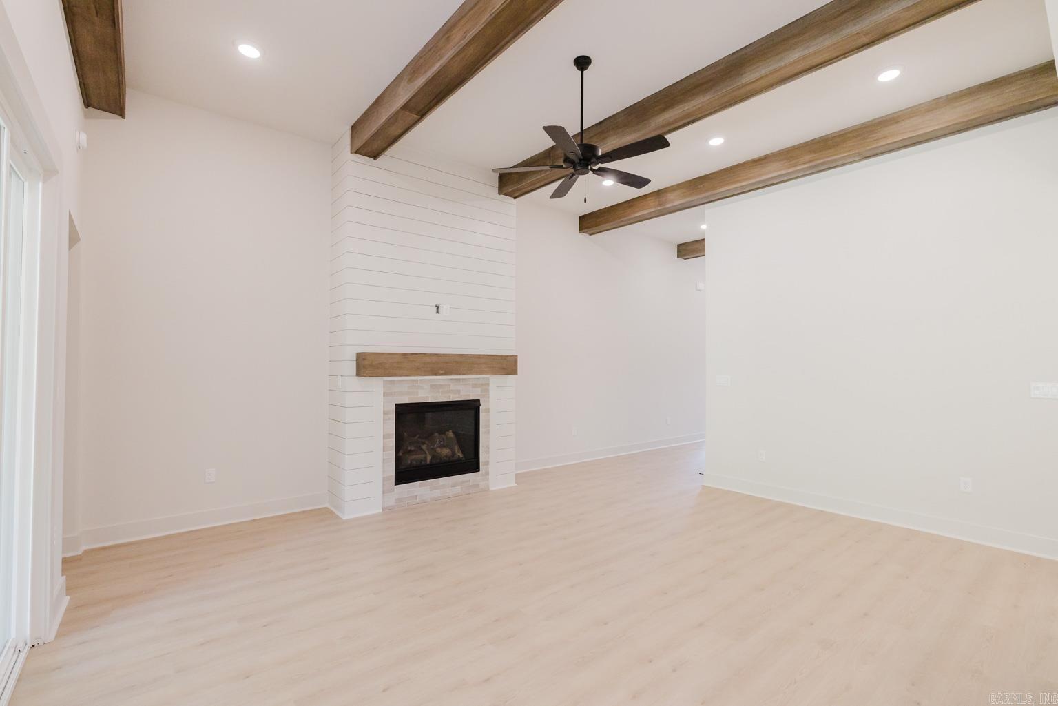 MIDTOWN BRYANT - Residential