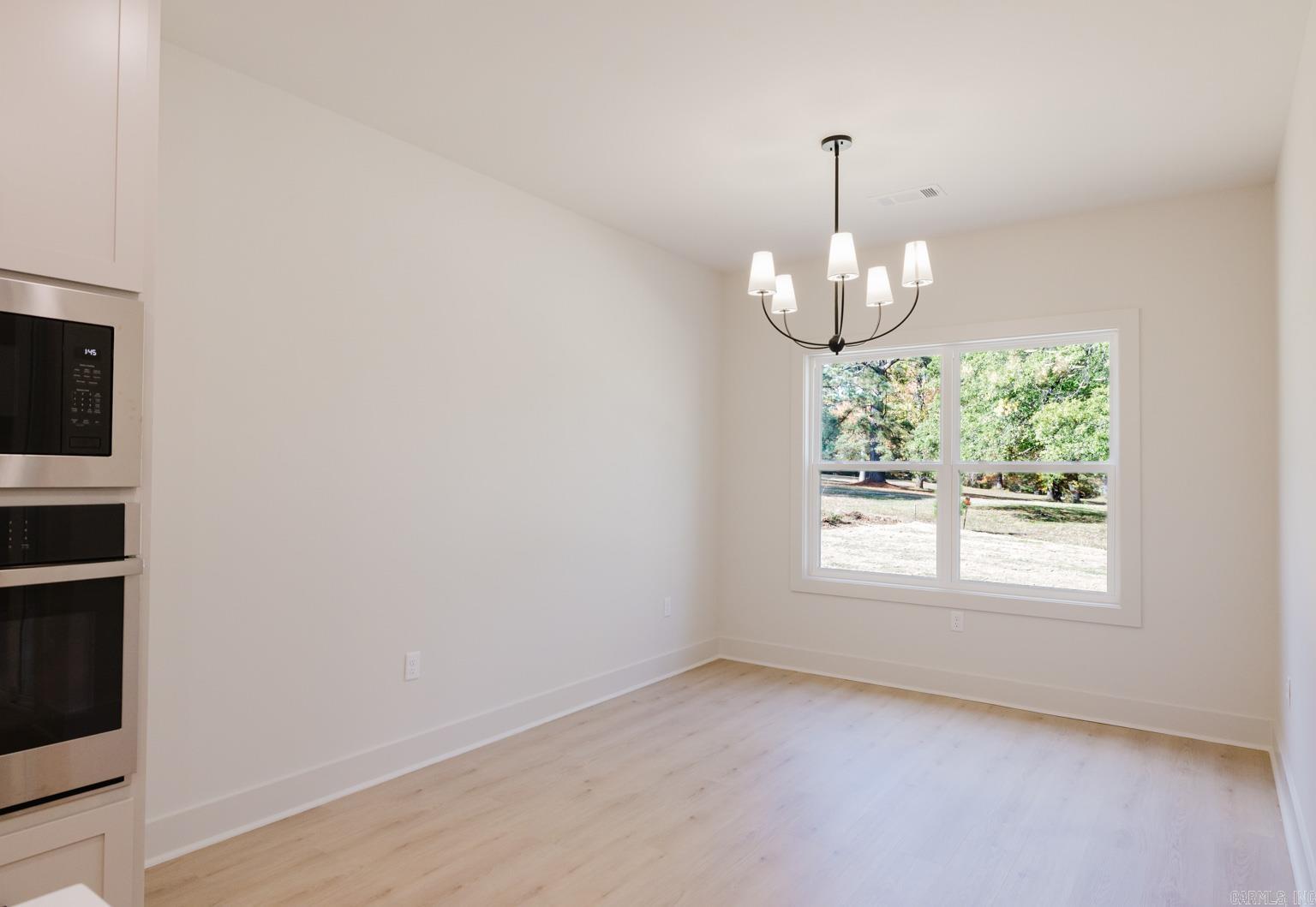 MIDTOWN BRYANT - Residential