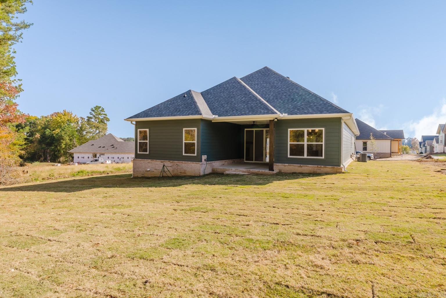 MIDTOWN BRYANT - Residential