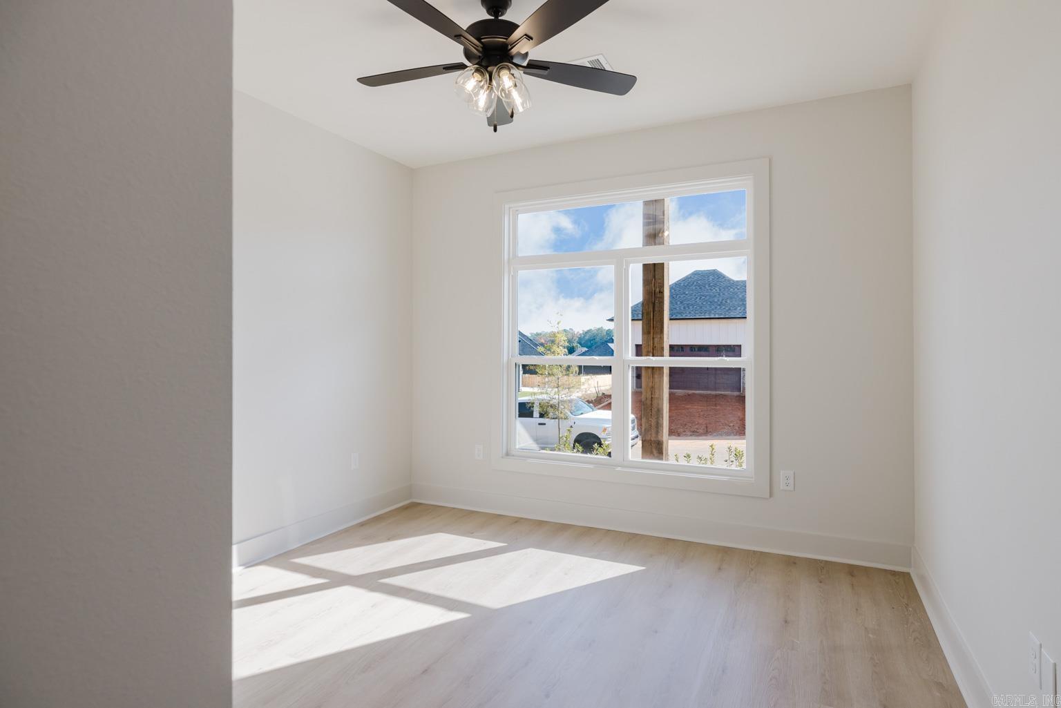 MIDTOWN BRYANT - Residential