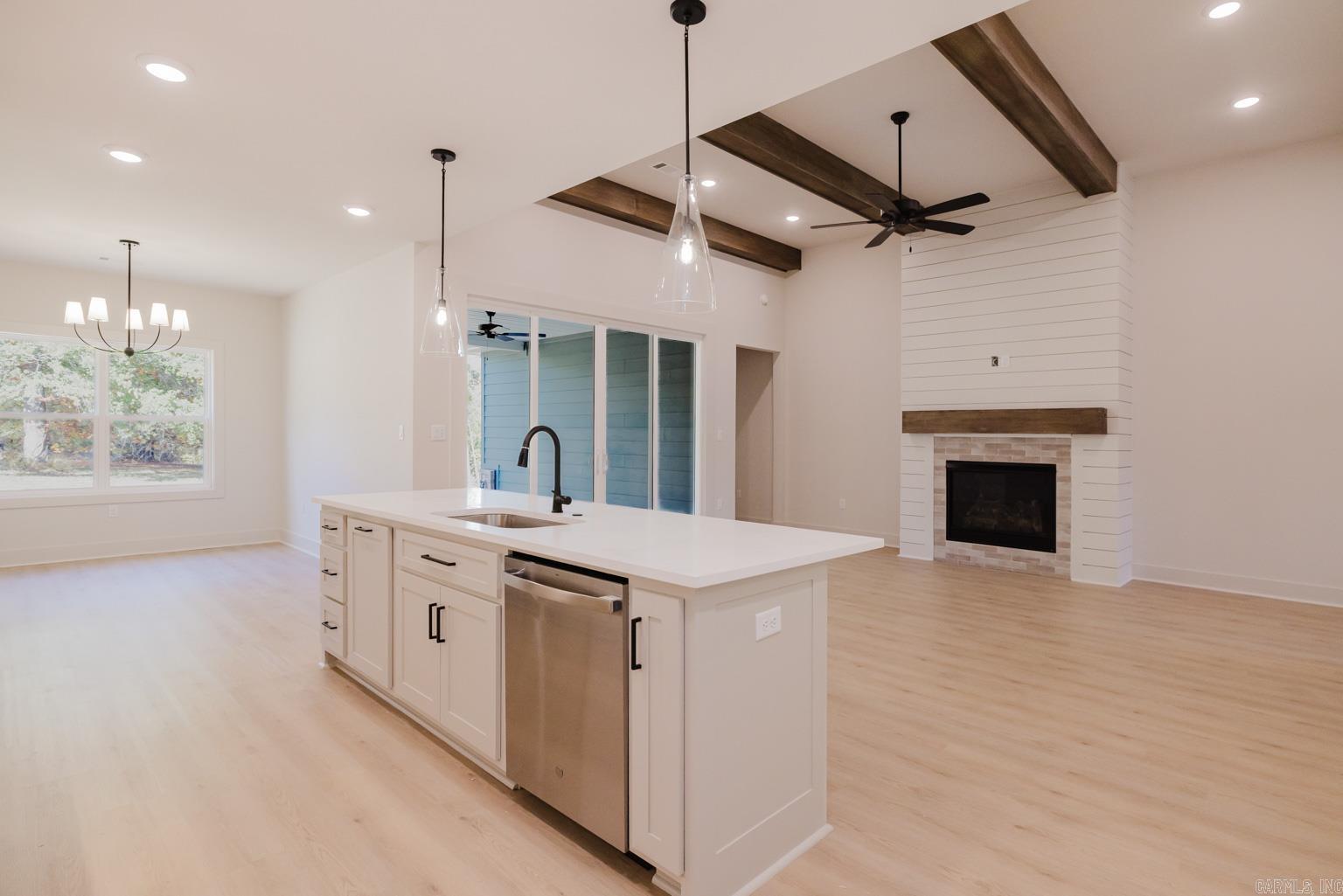 MIDTOWN BRYANT - Residential