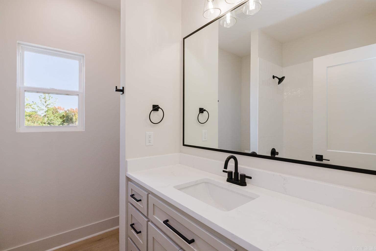 MIDTOWN BRYANT - Residential