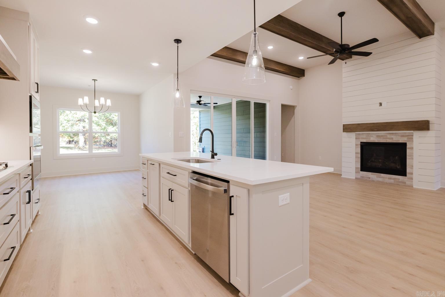 MIDTOWN BRYANT - Residential