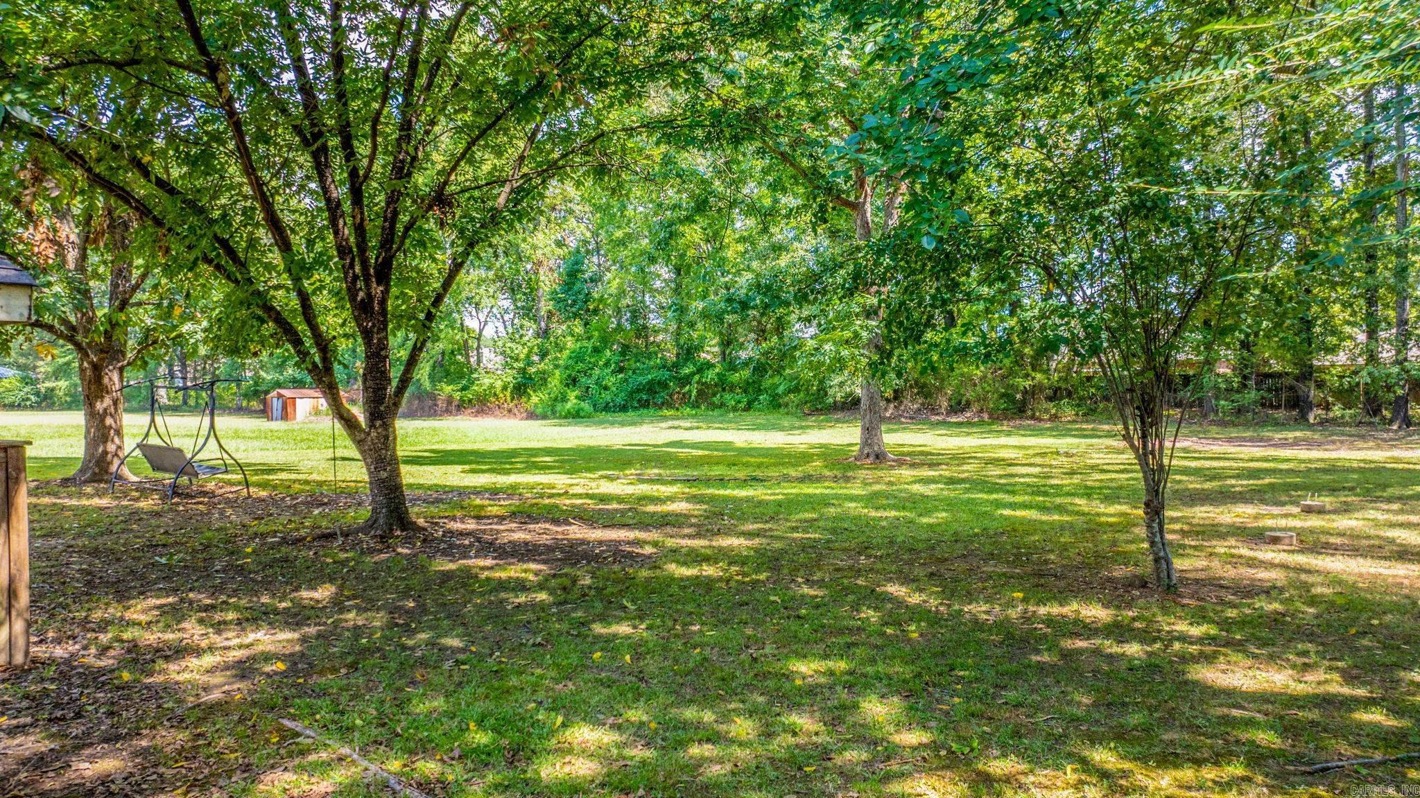 GOLDEN MEADOW - Residential