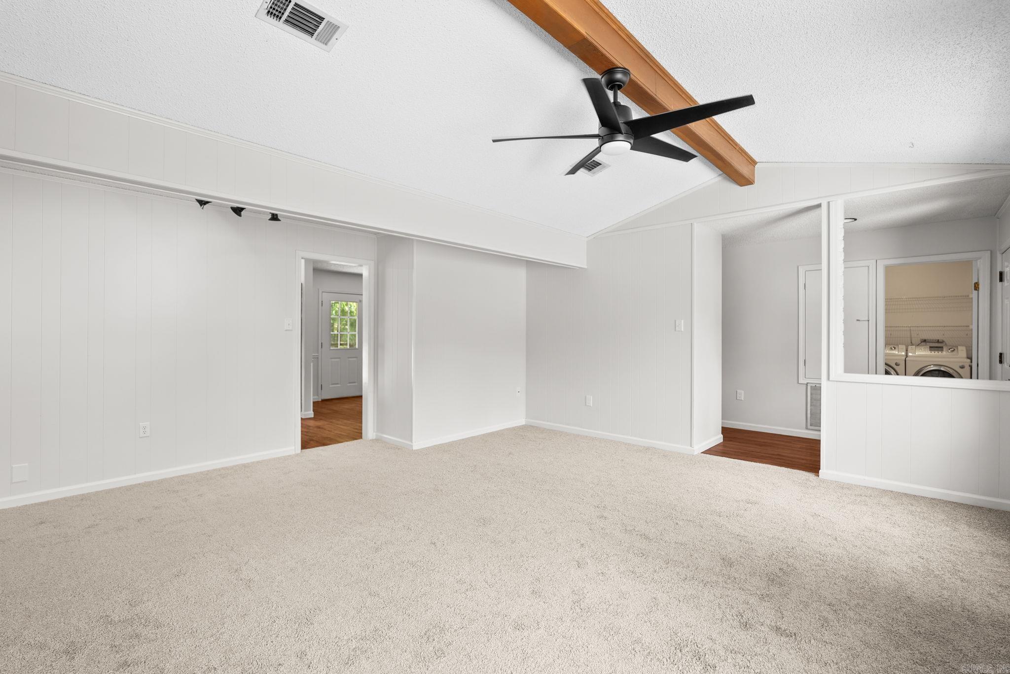 GOLDEN MEADOW - Residential