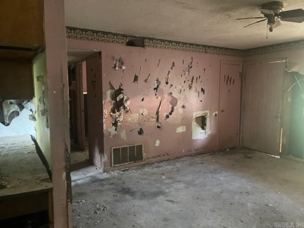 NORTHRIDGE SUBD - Residential