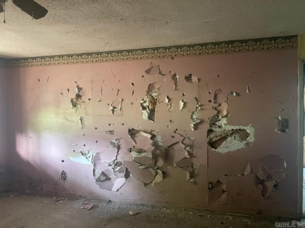 NORTHRIDGE SUBD - Residential