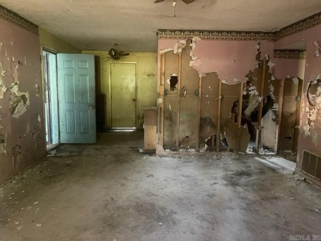 NORTHRIDGE SUBD - Residential