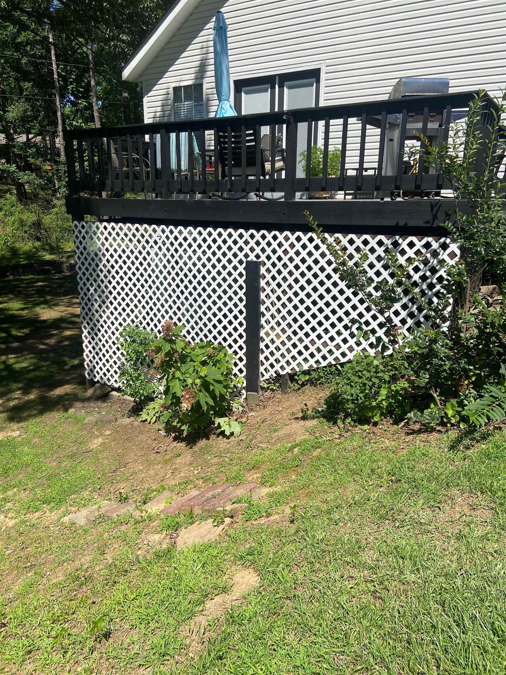 NAPLE HEIGHTS - LAKE - Residential