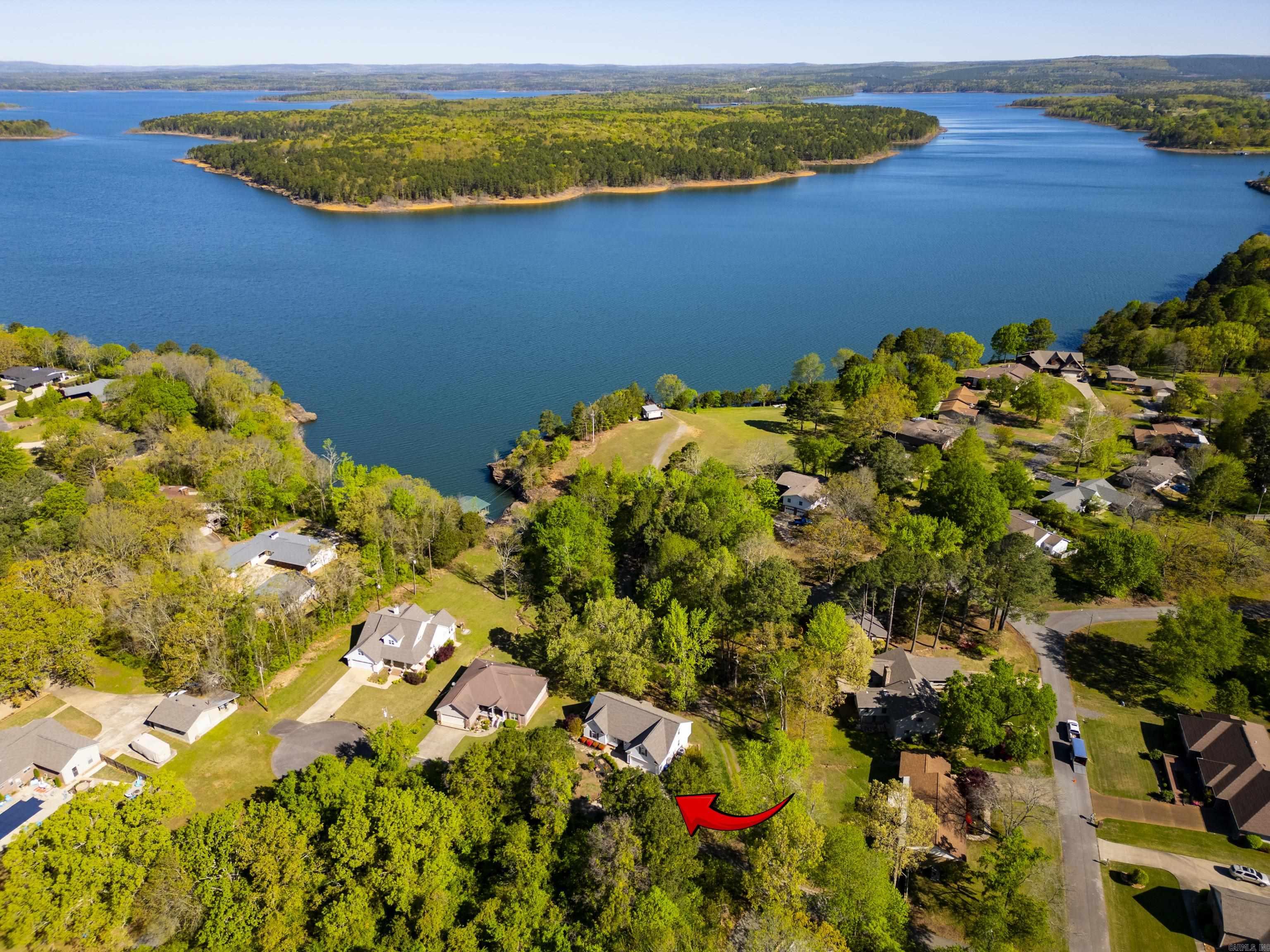 NAPLE HEIGHTS - LAKE - Residential