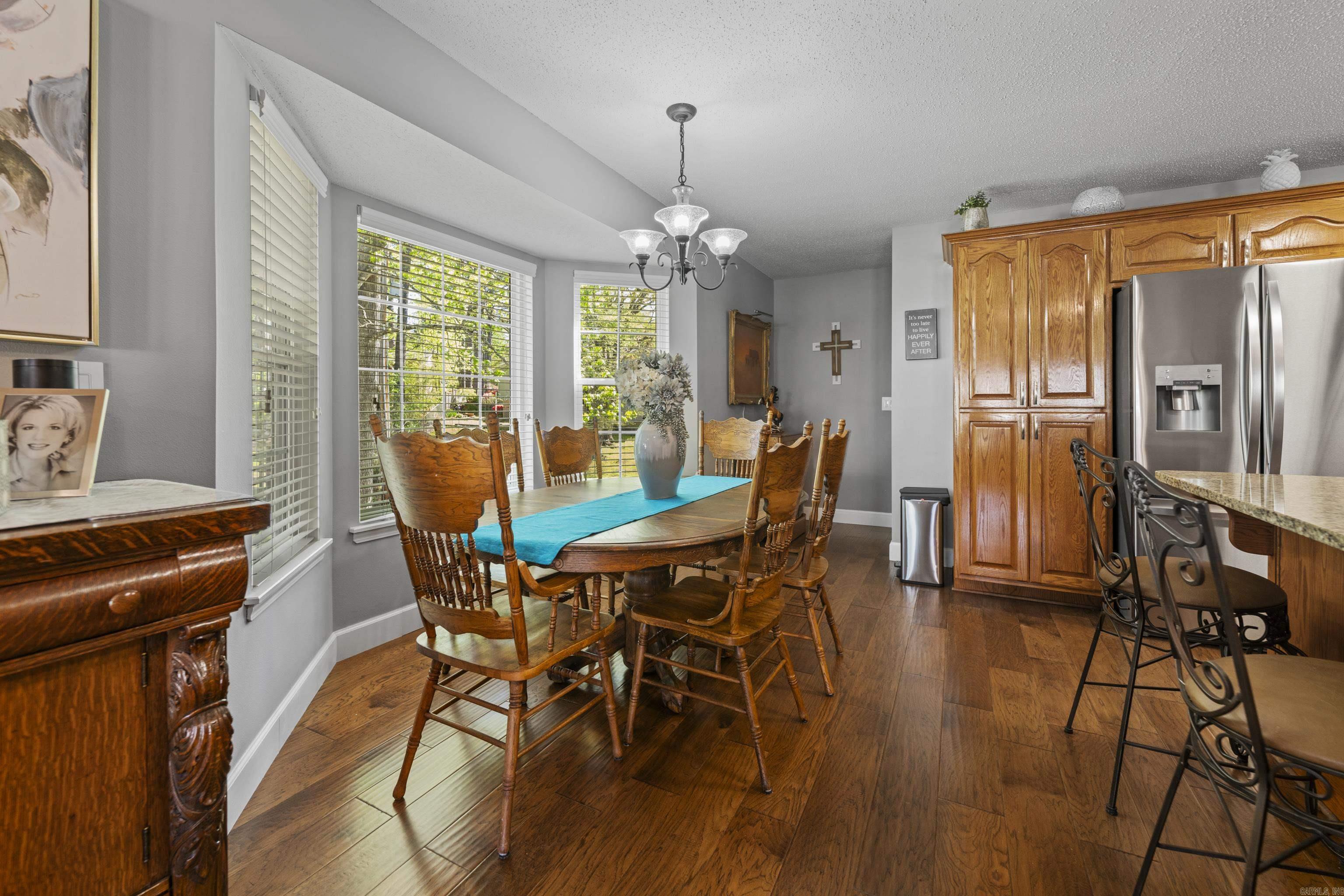 NAPLE HEIGHTS - LAKE - Residential