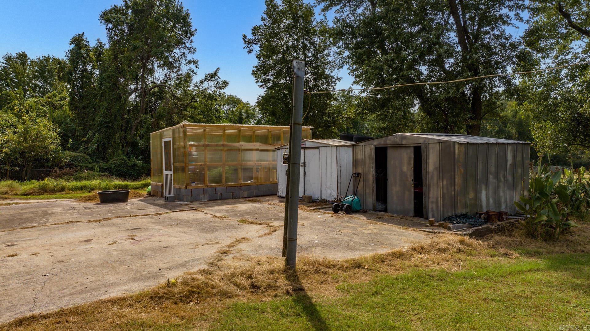 Saddlewood Acres - Residential