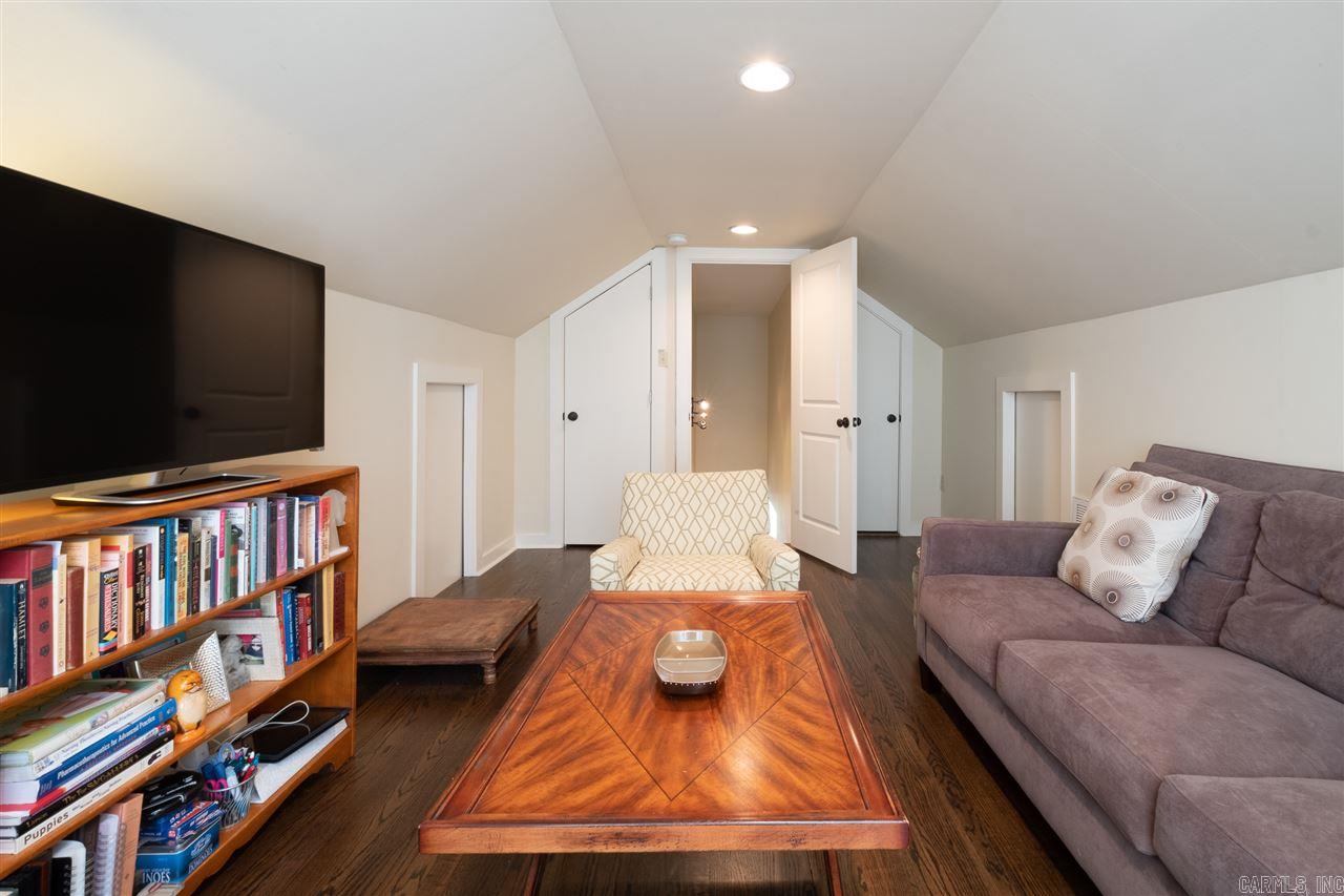 GLENDALE - Residential