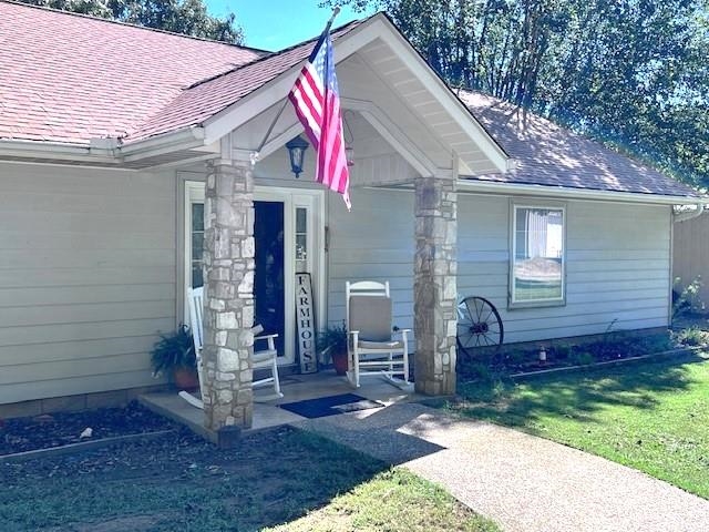 Don't miss this incredible opportunity! This spacious, well-maintained 3-bed/2.5 bath home is located just minutes from Mountain View and the White River. With an open kitchen/living area featuring concrete floors, the home includes a junior ensuite and an additional room perfect for an office or nursery. The property boasts an RV hookup and two large heated shops—a 40x50 and a 60x80, both with concrete floors, garage doors, and plumbing for a bathroom—offering endless potential for mechanics, boats, toys, woodworking, crafts, or even a greenhouse conversion. This is a rare find with so much space and flexibility!