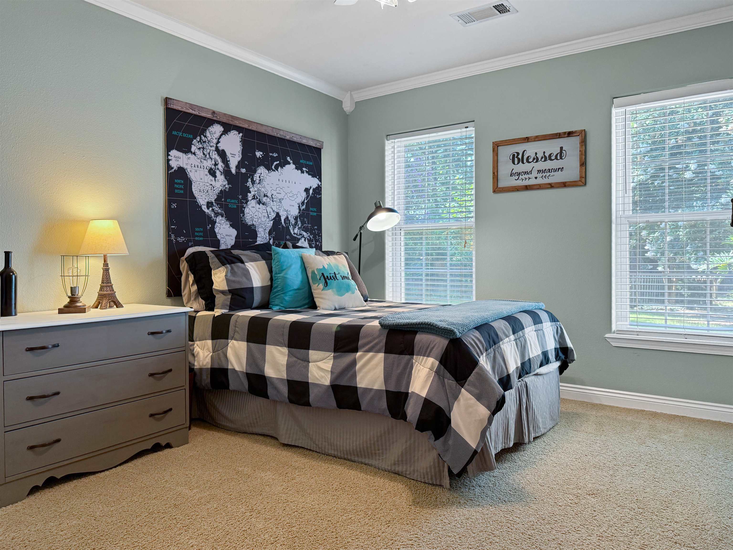 COUNTRY VILLAGE ESTATES - Residential