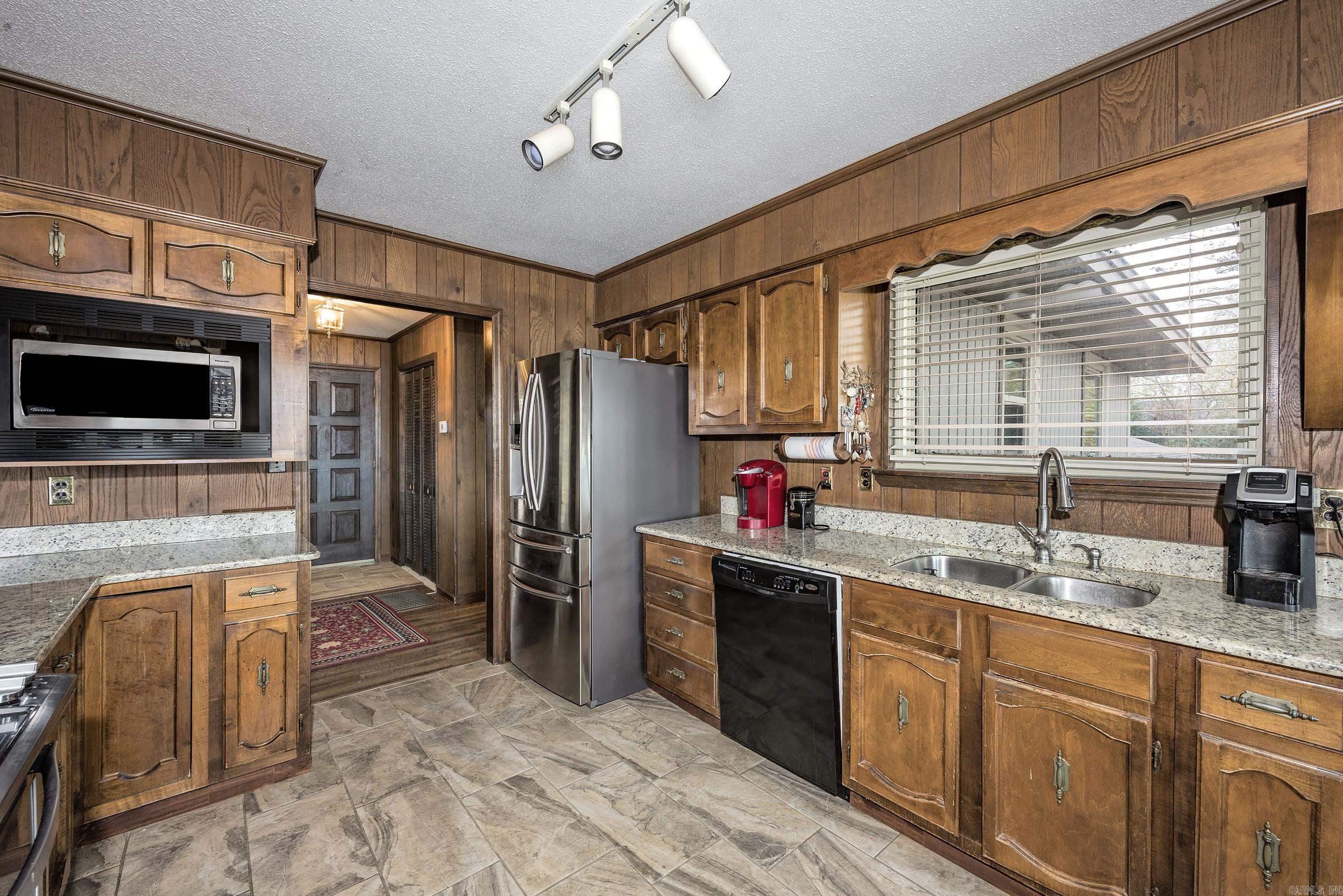 ARKANSAS RIVER TRACT - Residential